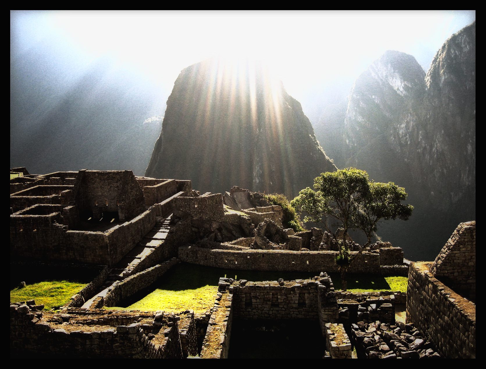 sunrise-over-machu-picchu