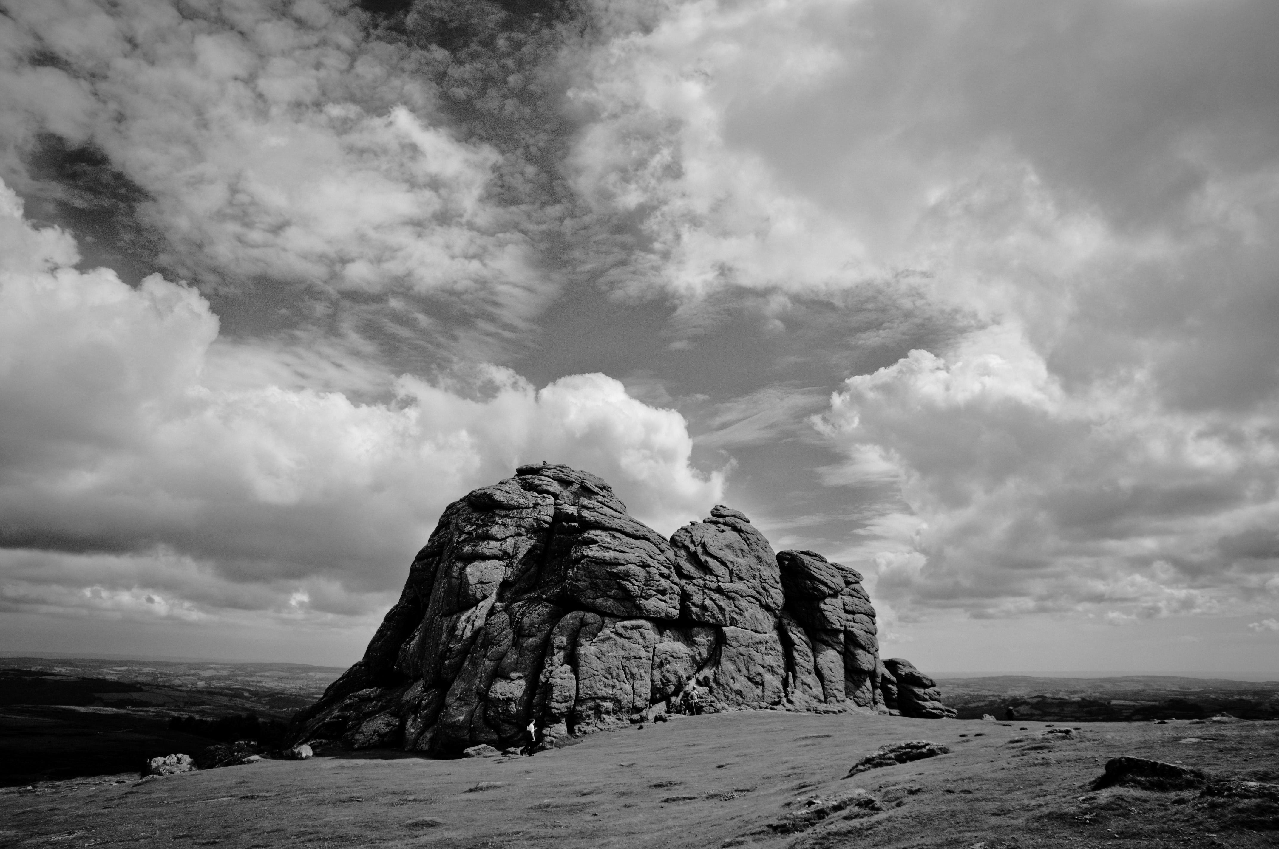 haytor-rocks-in-dartmoor-devon-engeland
