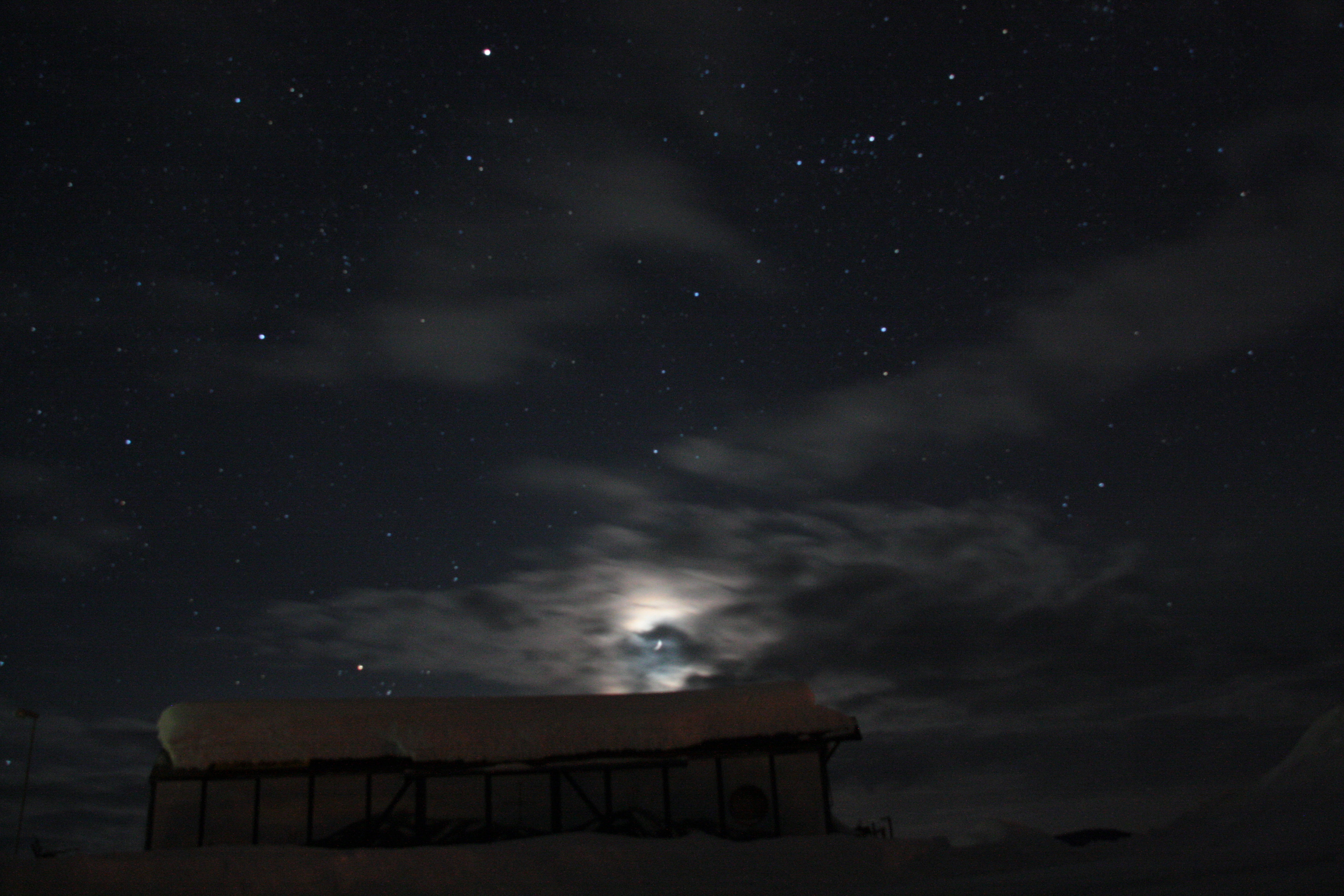 moonlight-and-stars-in-lapponia
