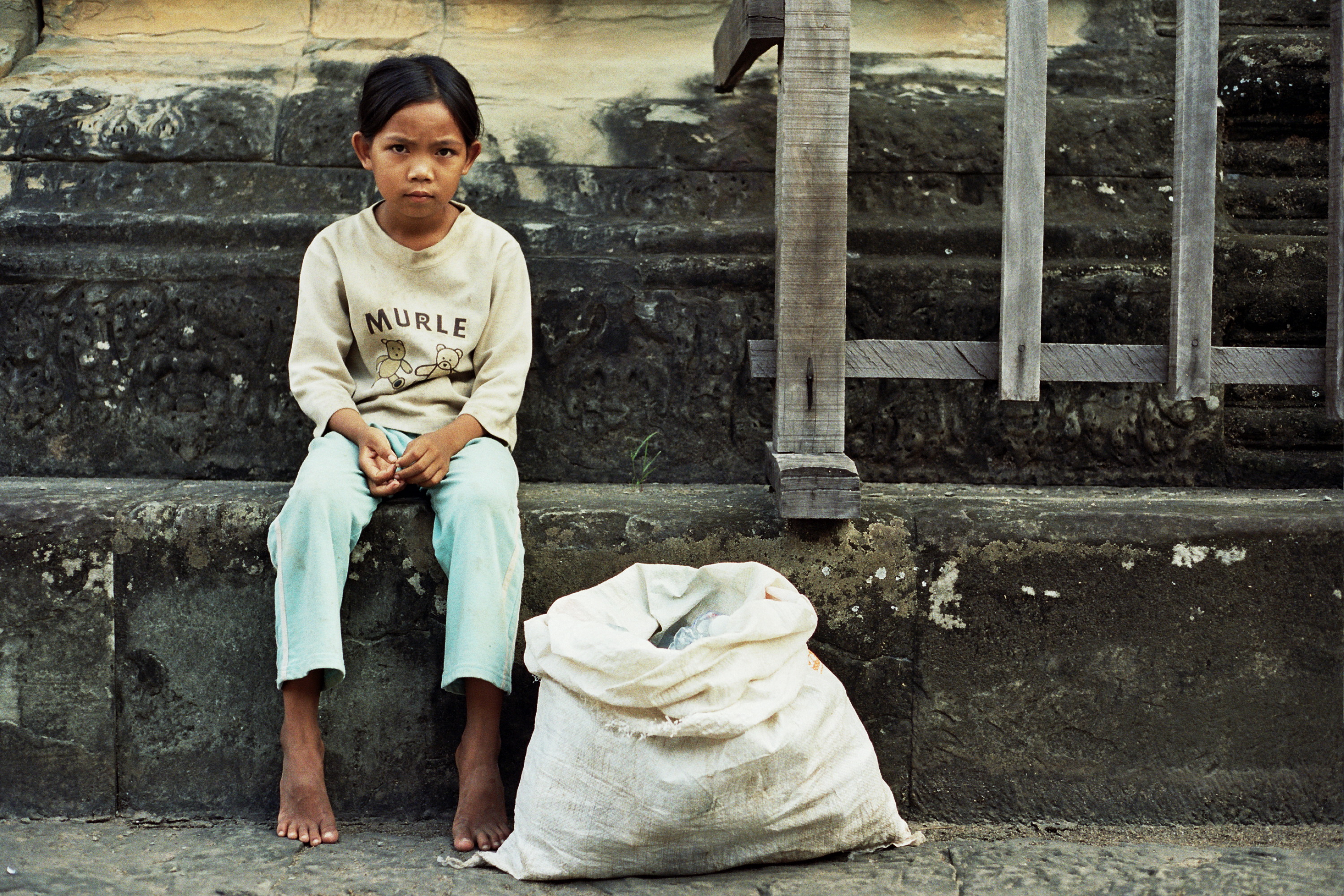 little-girls-raw-world-2