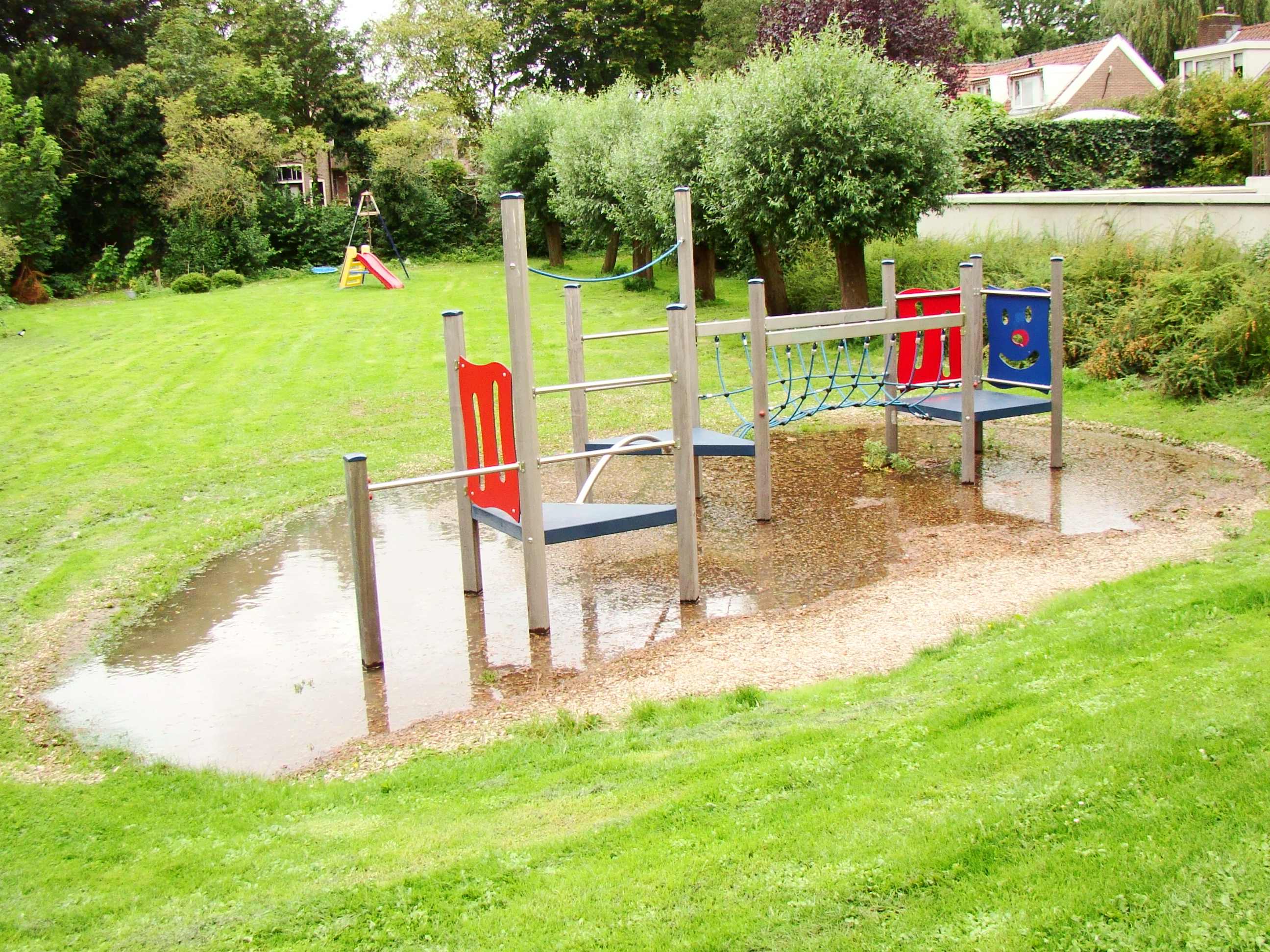 speeltuin-of-zwembad