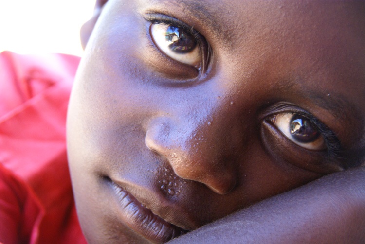 batu-dove-jongen-uit-oeganda