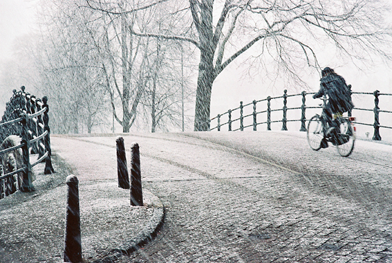 fietser-in-de-sneeuw-1