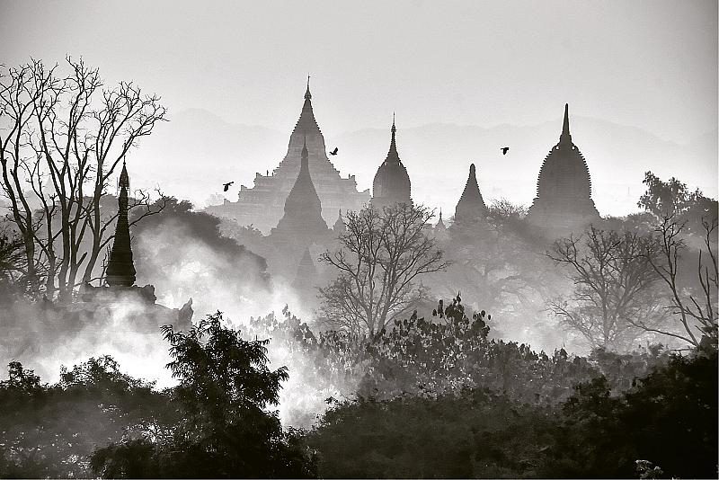 bagan-skyline