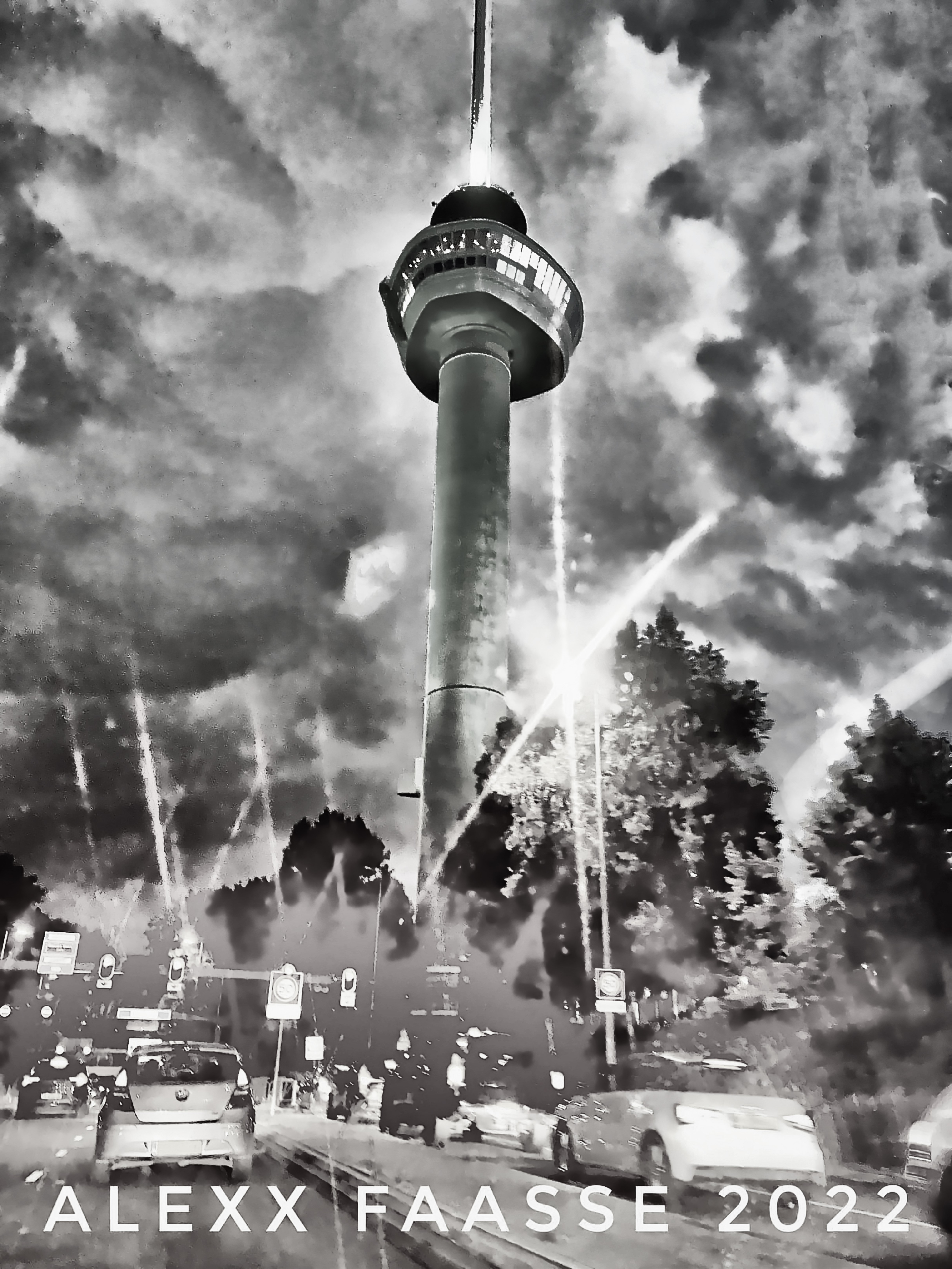 in-de-file-bij-de-euromast-in-rotterdam