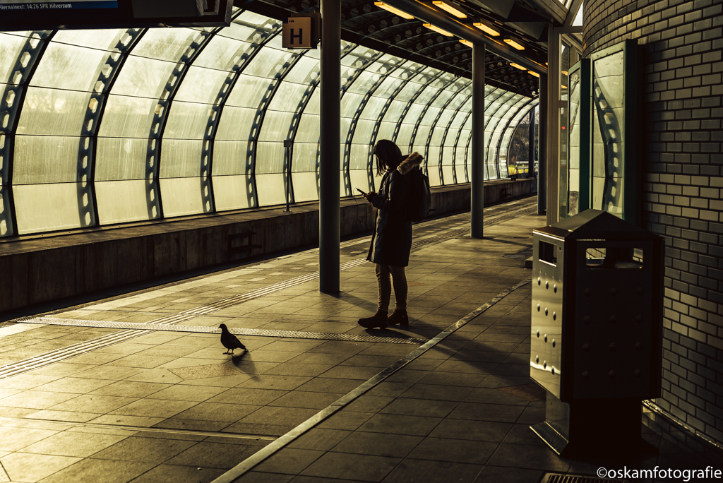 samen-wachten-op-de-trein