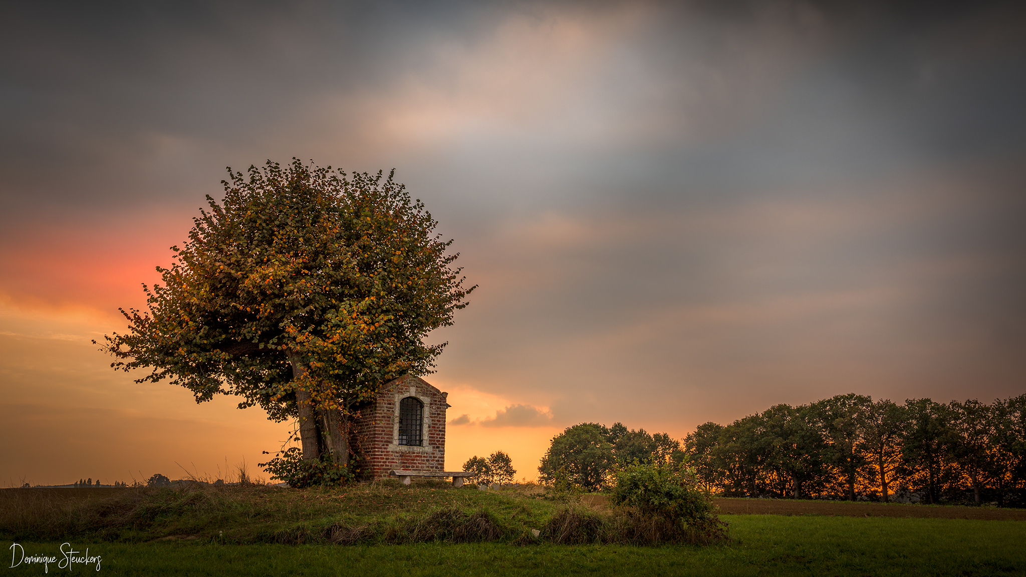chapel-of-horst-evening-light