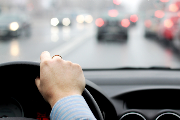 bestuurders-nemen-meer-risico-in-auto-van-de-zaak-zegt-tomtom