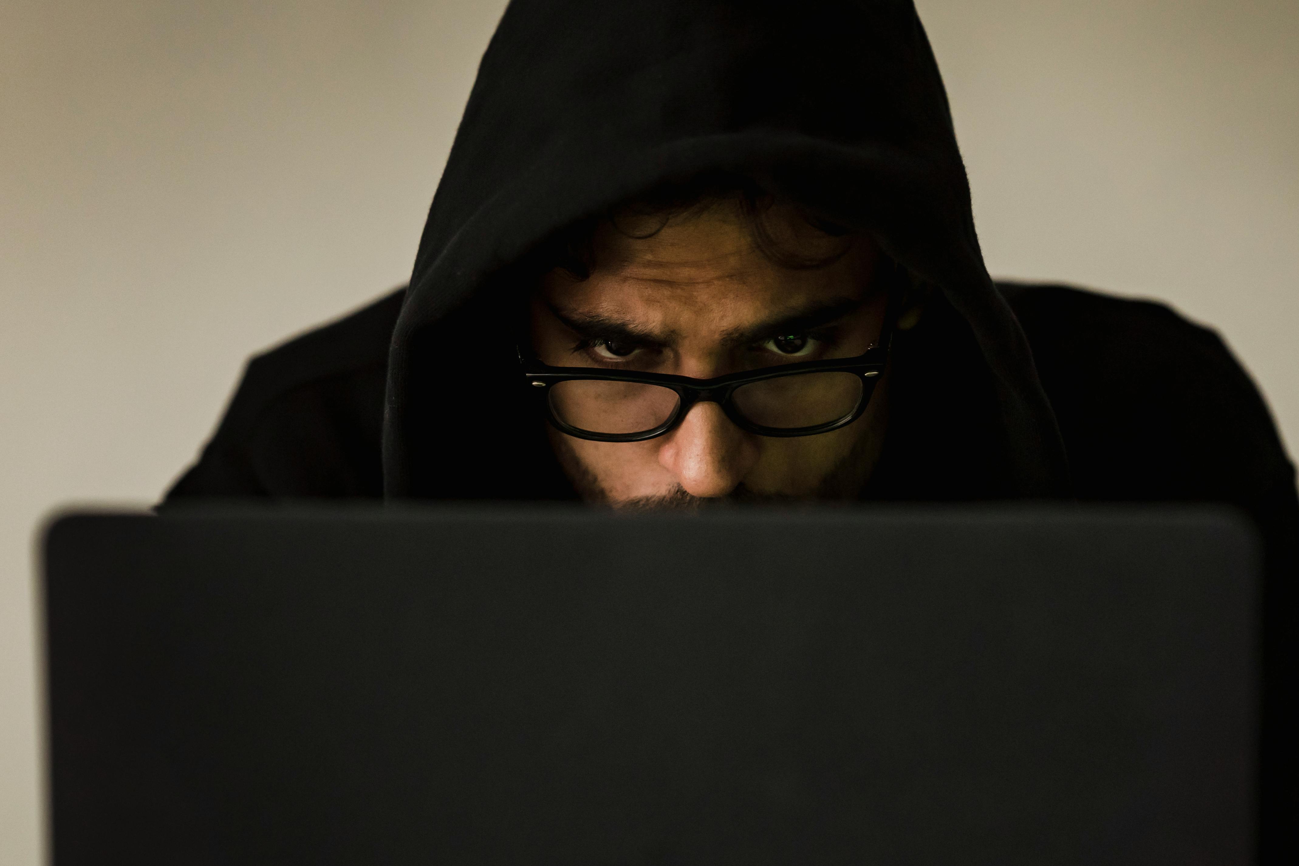 nederlanders-blijven-bezorgd-over-online-fraude