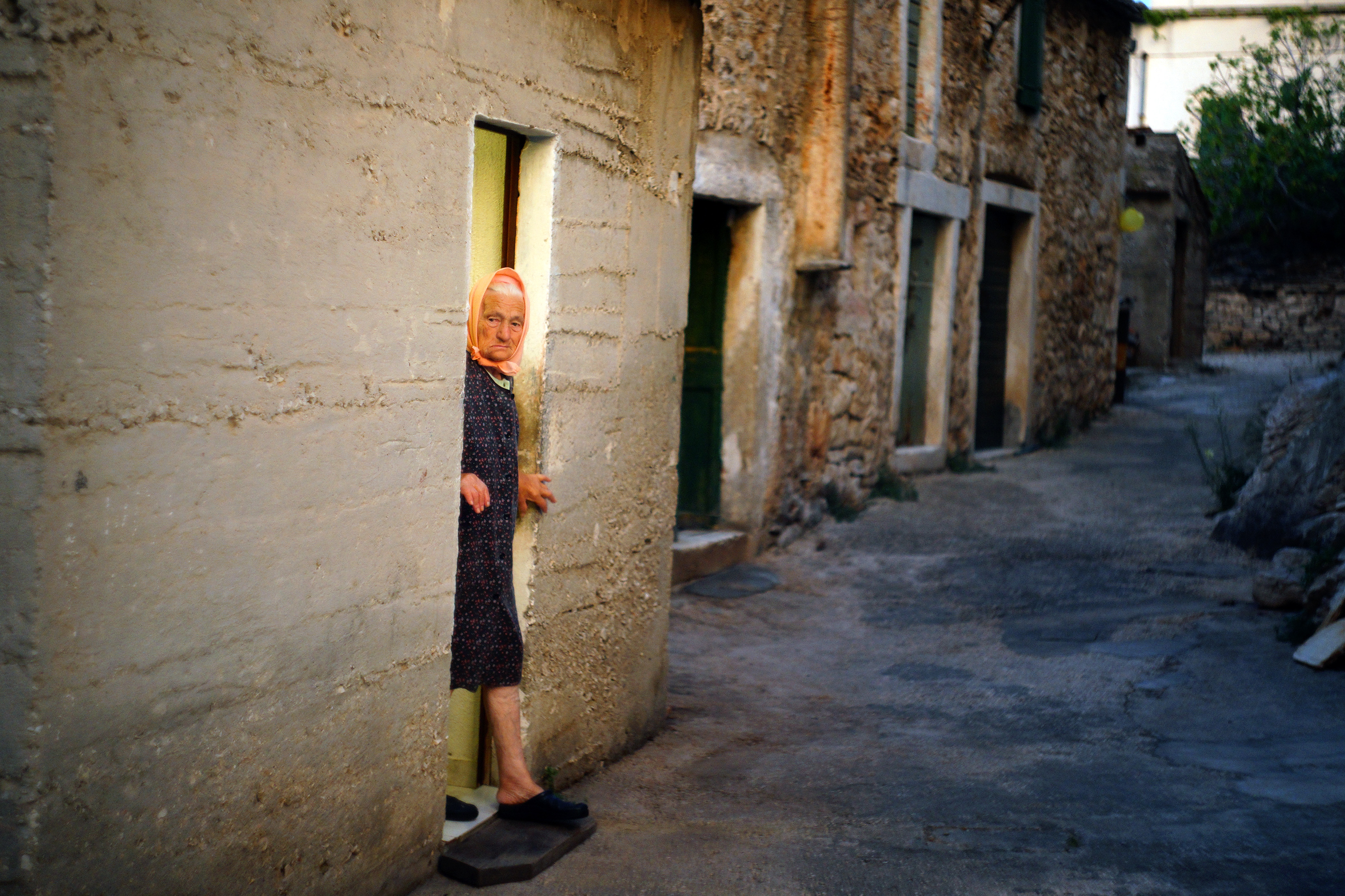 oud-vrouwtje-in-primo%C5%A1ten