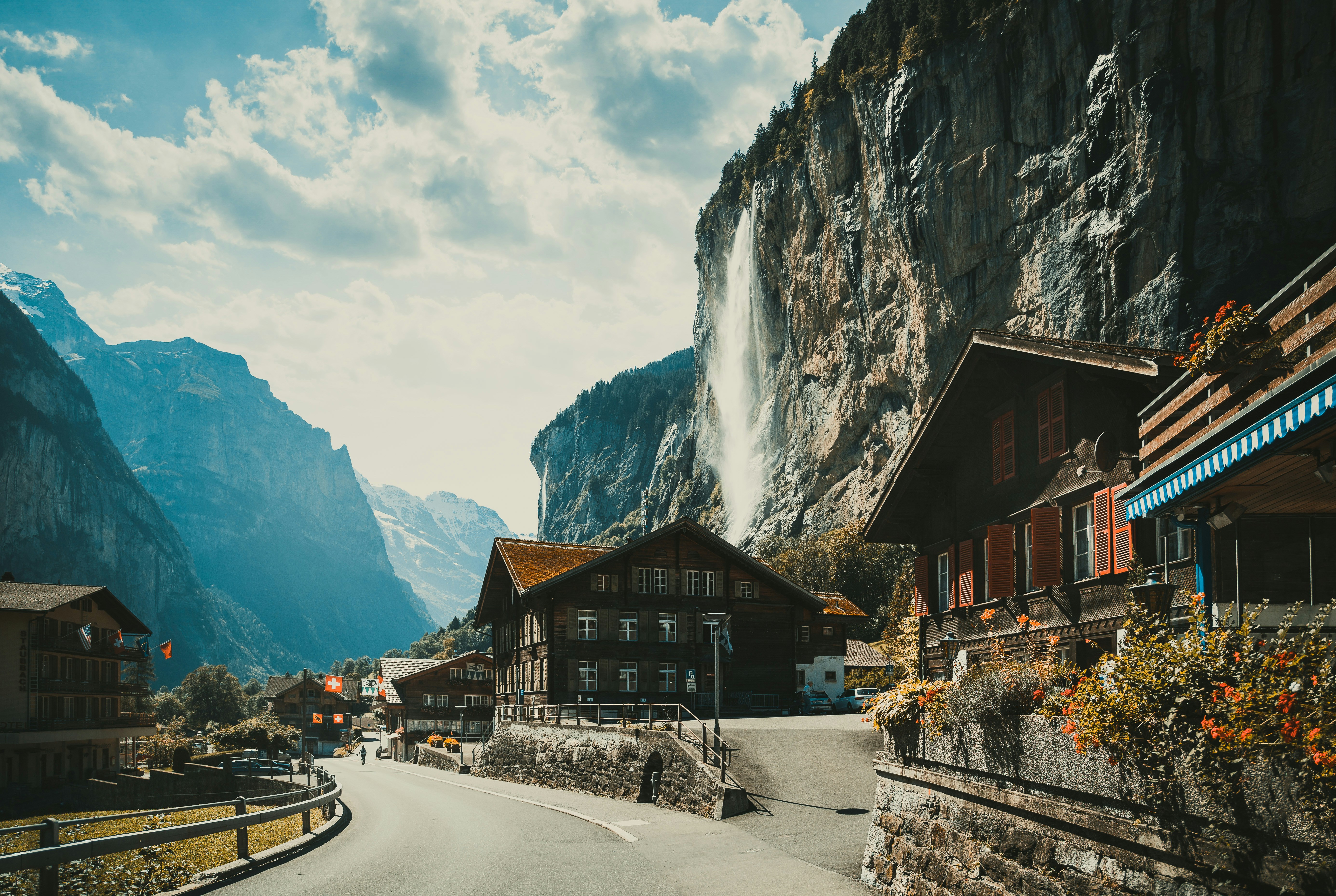 lauterbrunnen-fotografie-bergen-dorpen-mistlicht