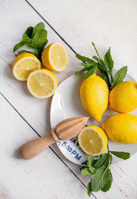 yellow-that-tastes-like-summer