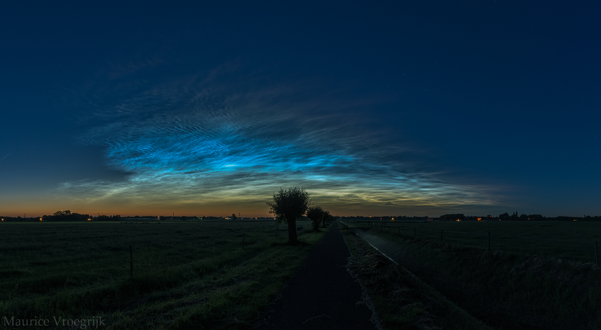 lichtende-nachtwolken-21-6-2019