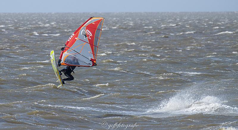 surfing-surfing