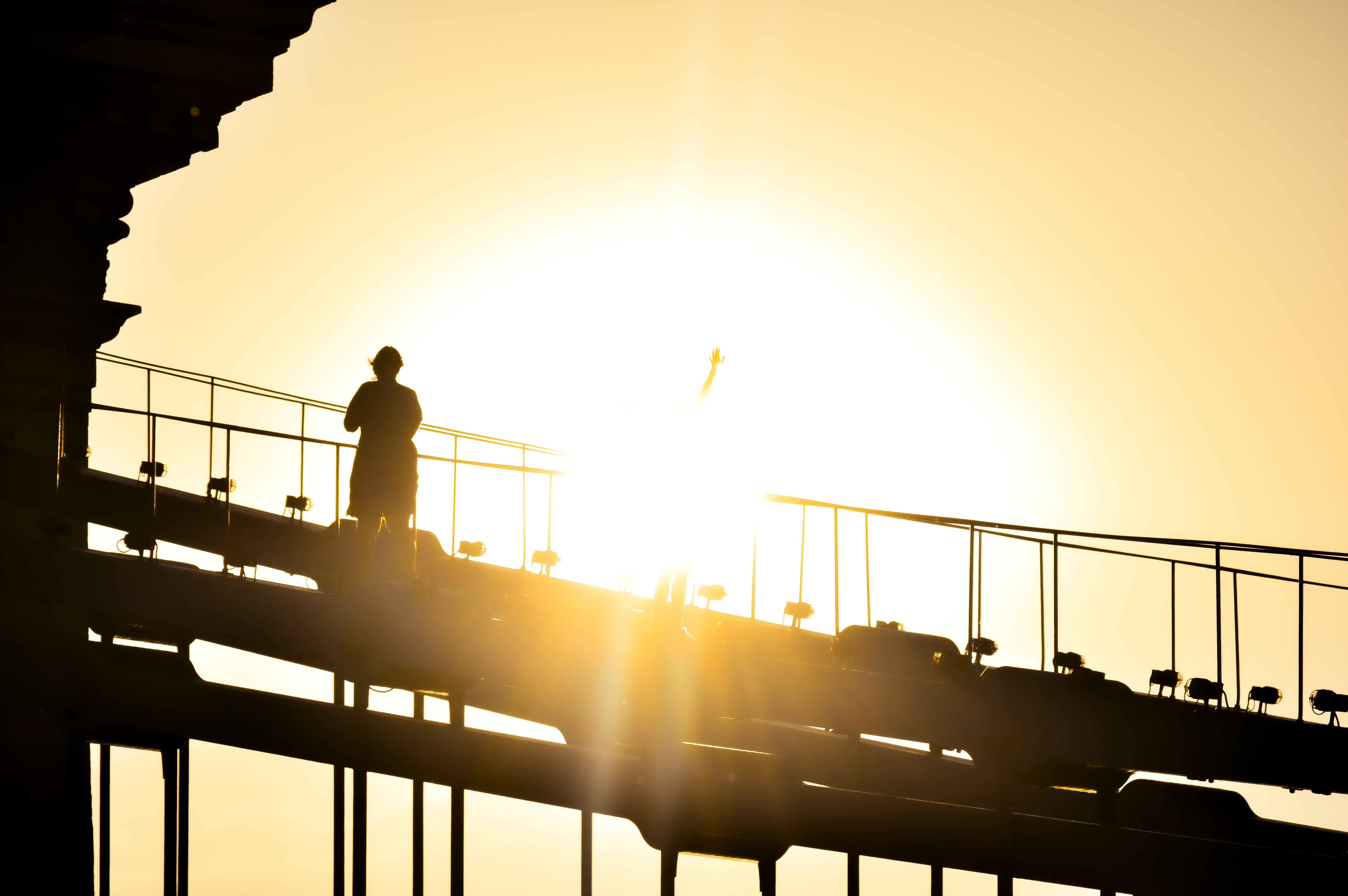 budapest-sunset-bridge
