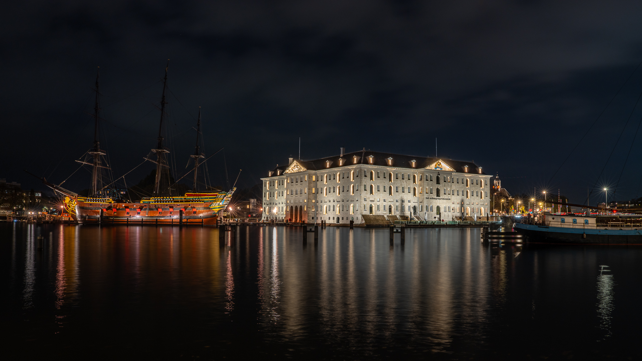 amsterdam-in-de-avond-750-jaar