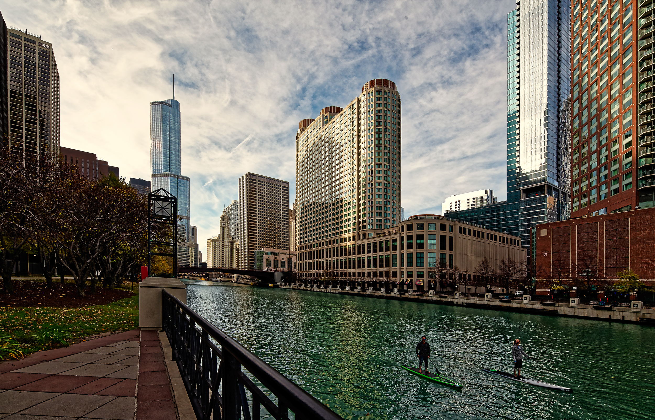 paddling-op-de-chicago-rivier