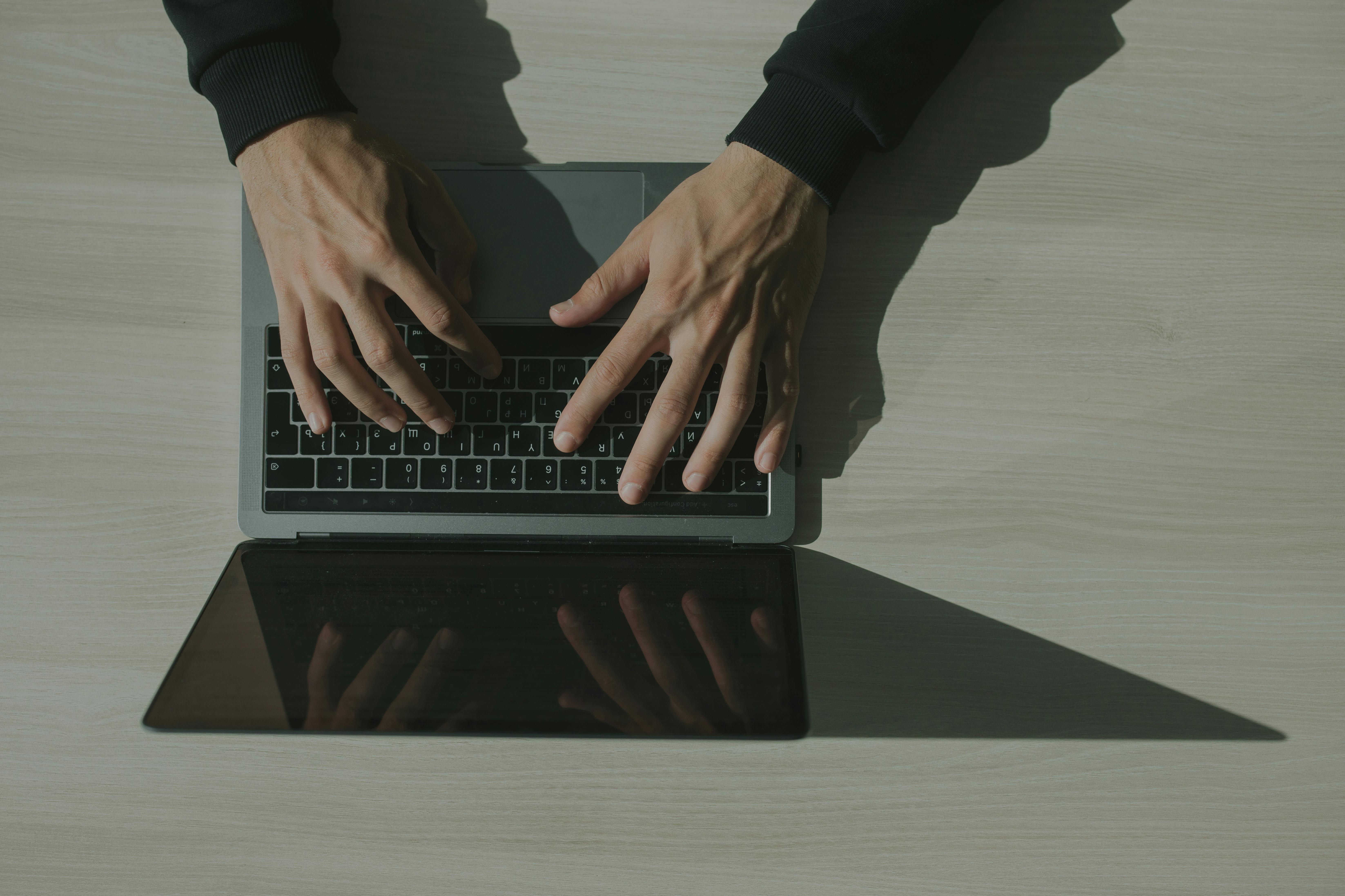 Cybercriminals Use Exotic Programming Languages