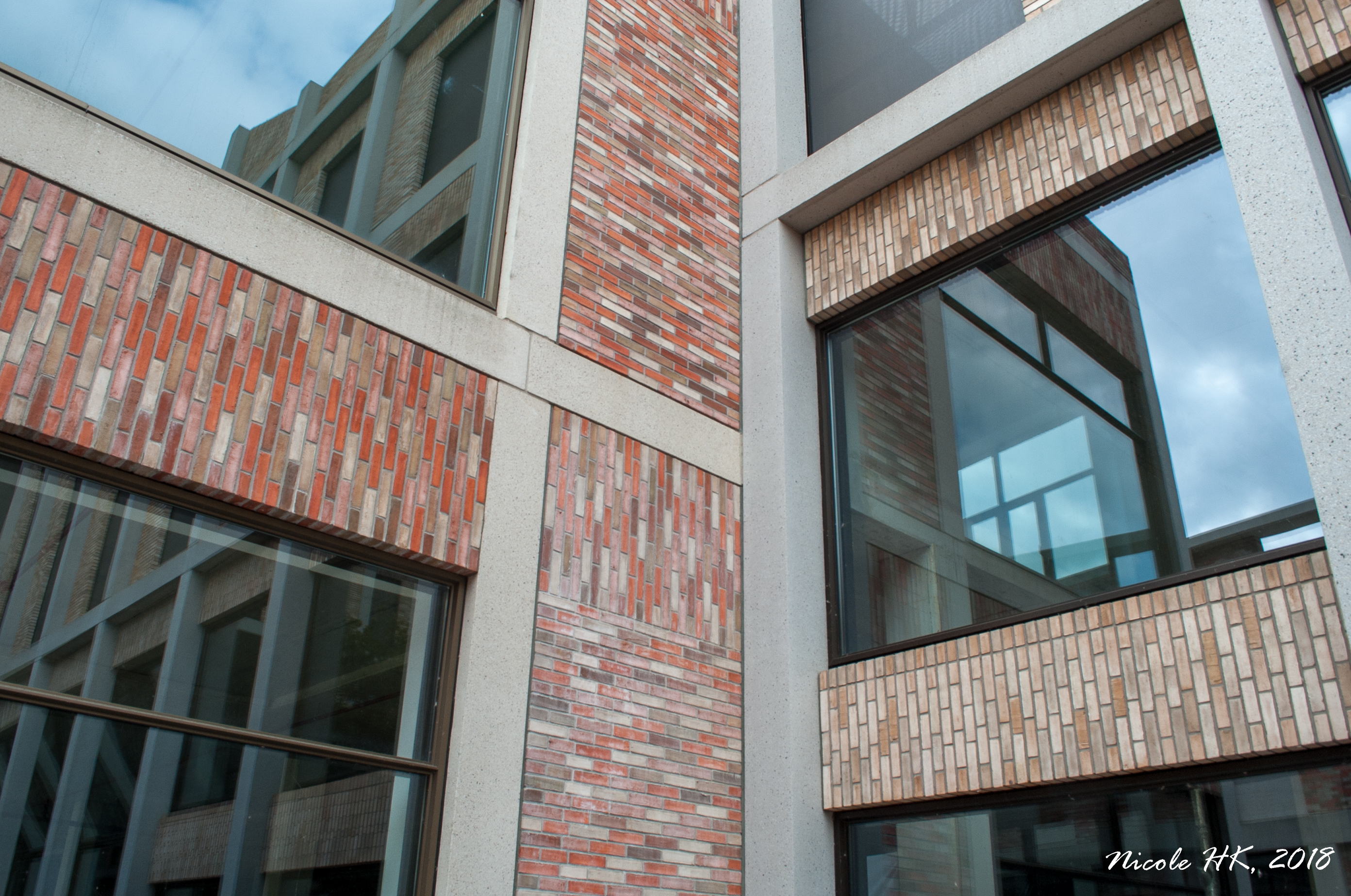 gespiegeld-in-de-ligne