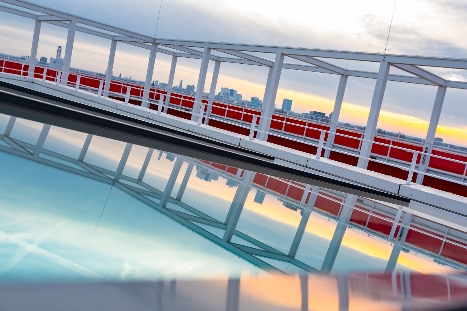 zonsopkomst-weerspiegeld