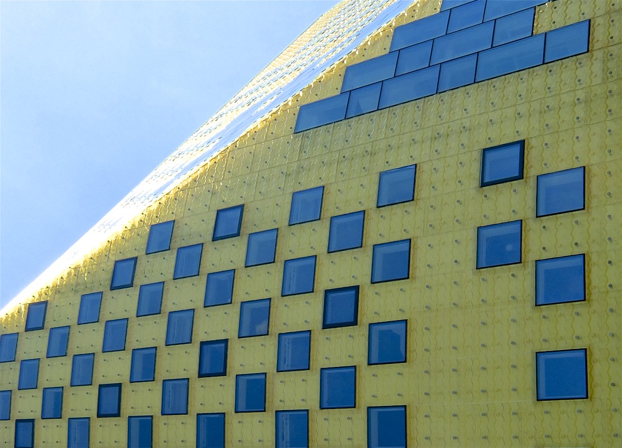 pisgeel-gemeentehuis