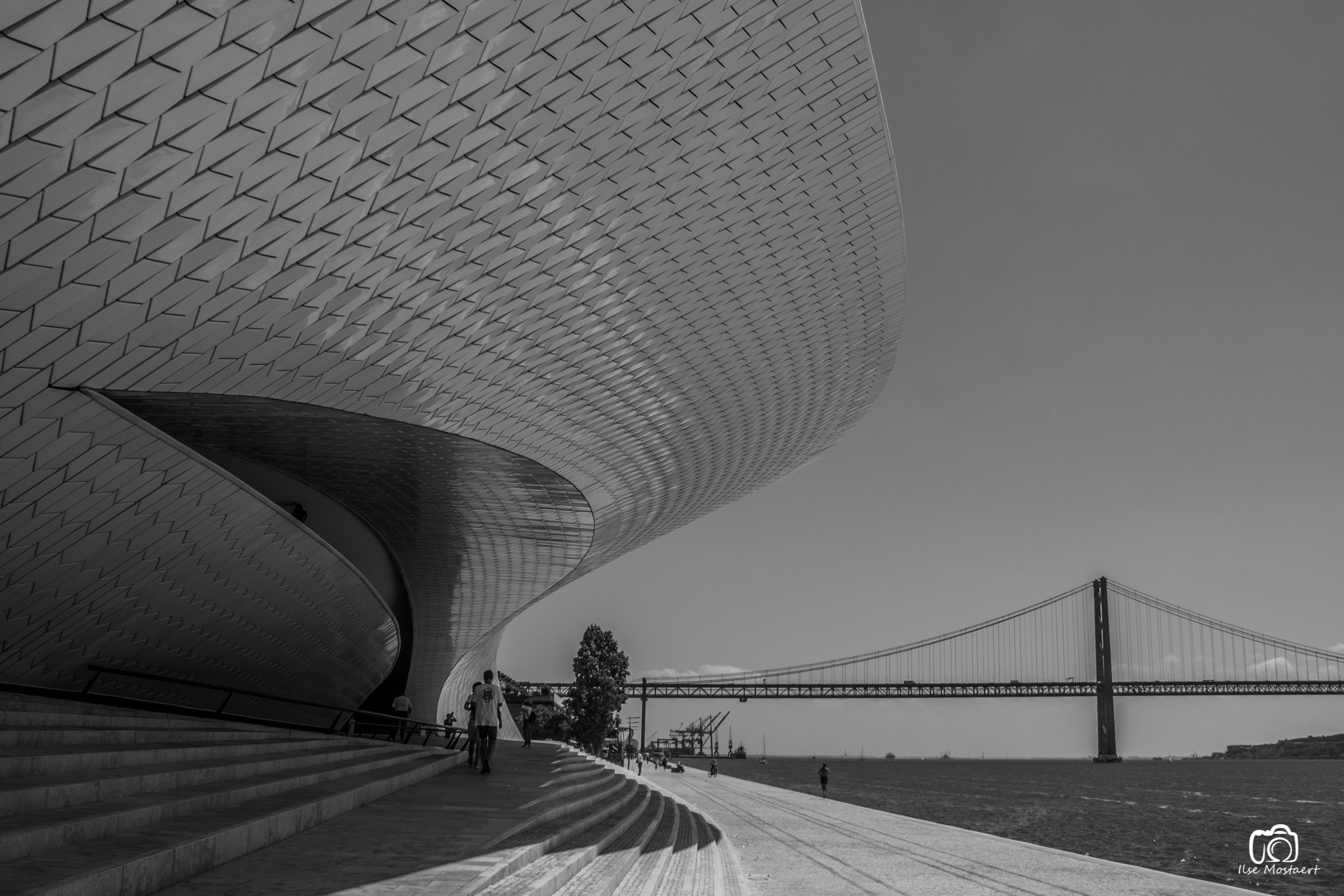 bel%C3%A8m-lissabon-ponte-25-de-abril