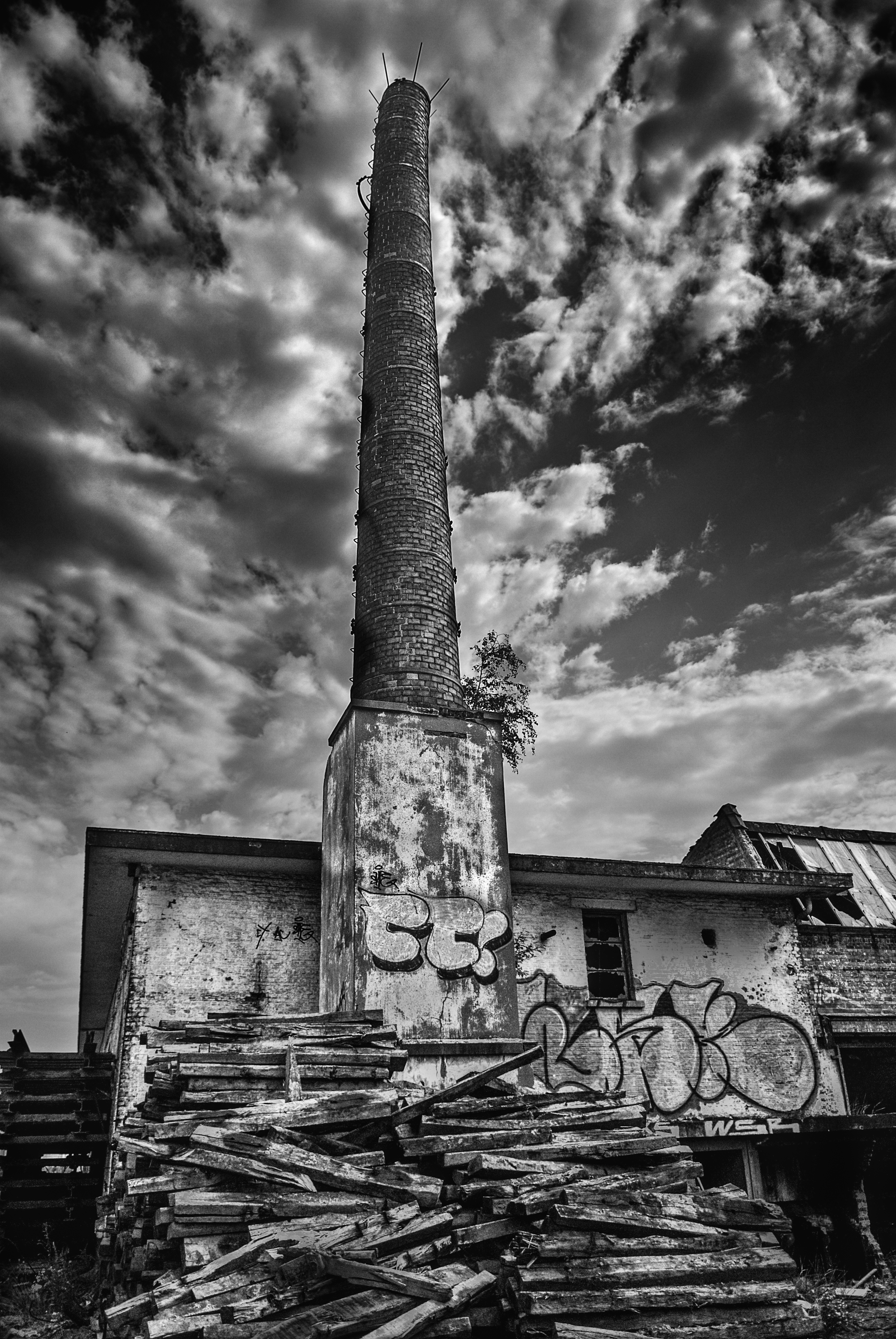 ketelhuis-1ste-petroleum-site-antwerpen-abandoned