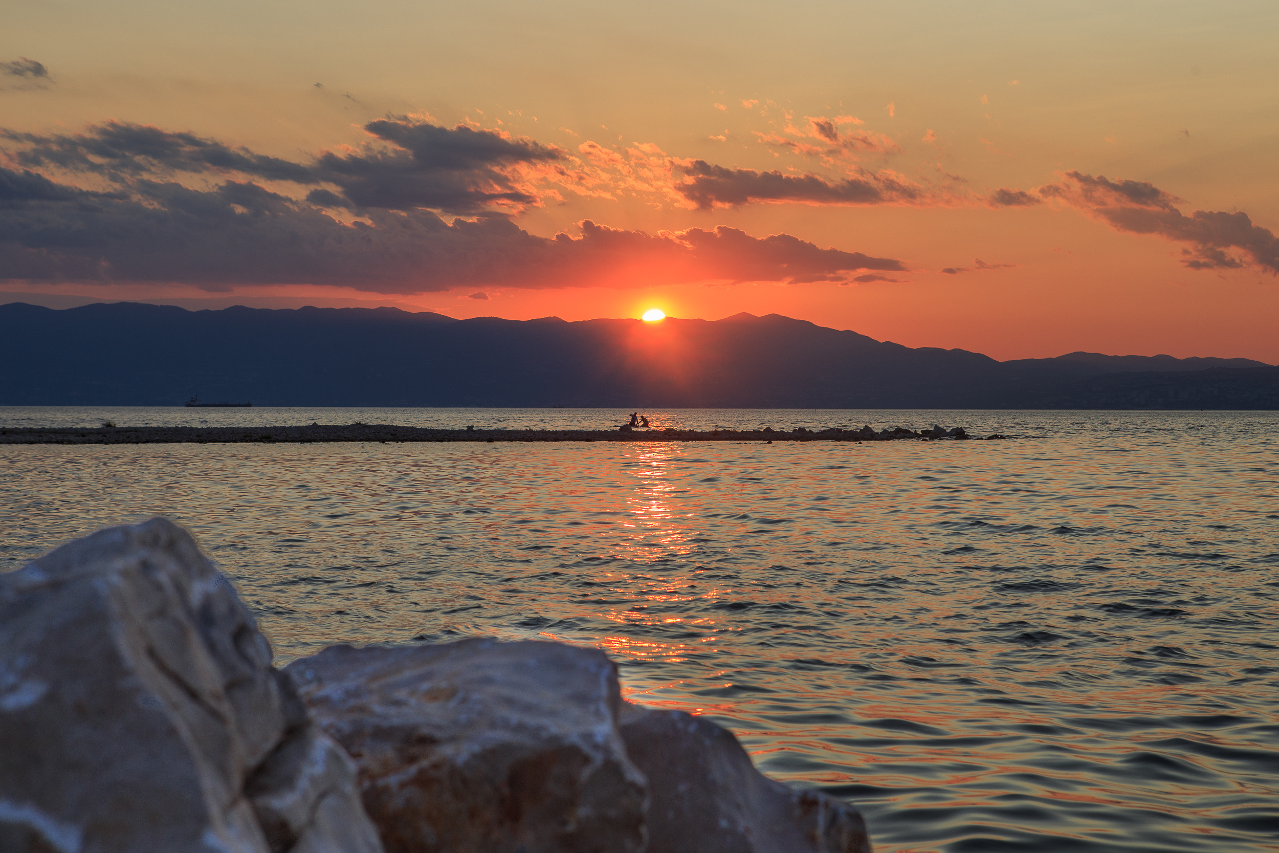 ondergaande-zon-in-kroatia