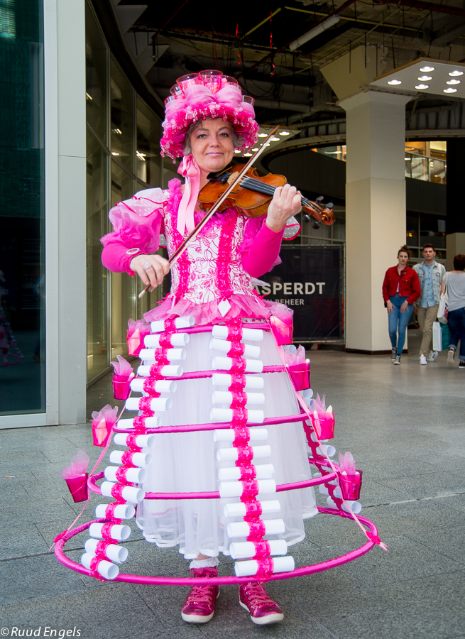 de-mooie-violiste