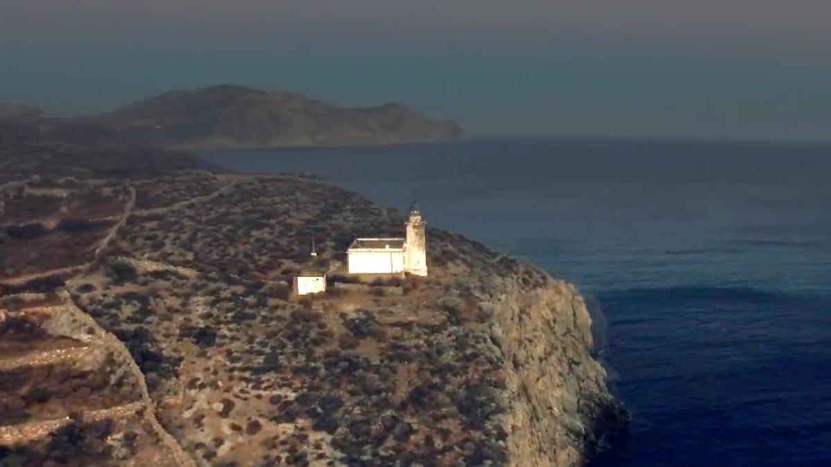 drone-maakt-betoverende-videobeelden-in-grote-cirkels