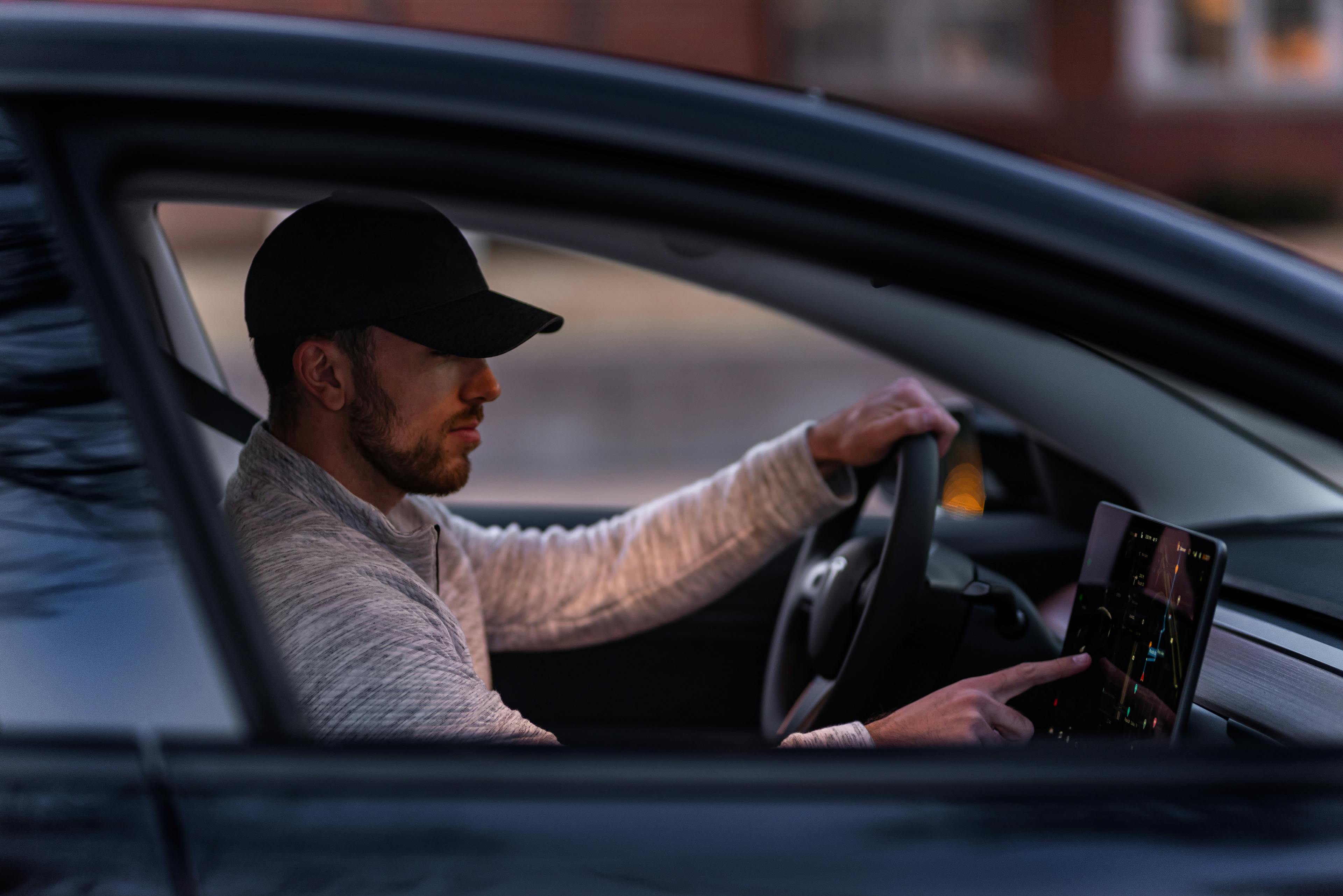 origineel-of-aftermarket-tesla-onderdeel-wanneer-loont-het