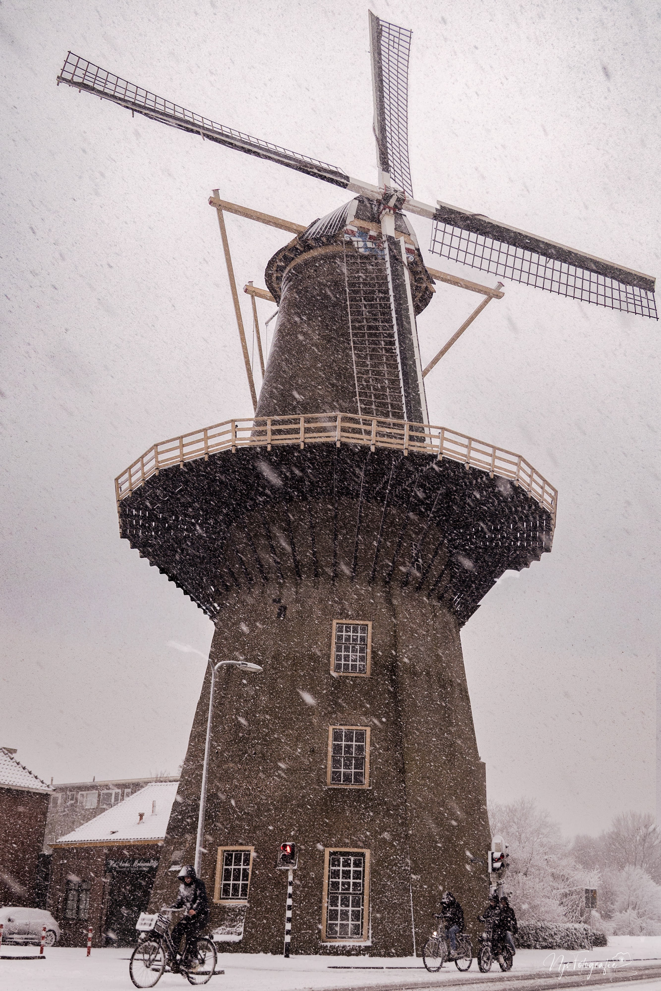 fietsers-in-de-sneeuw