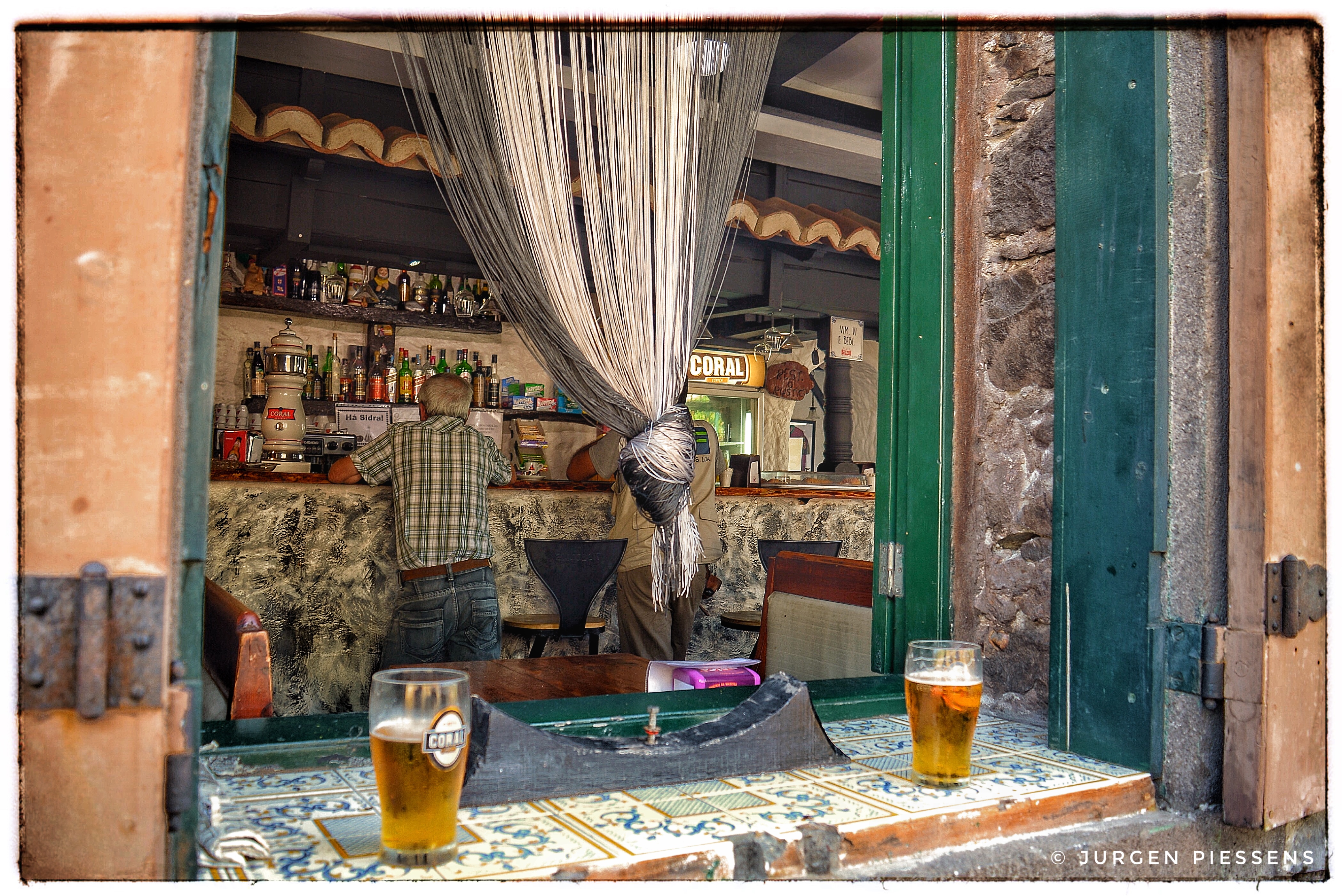 chill-out-the-authentic-bar