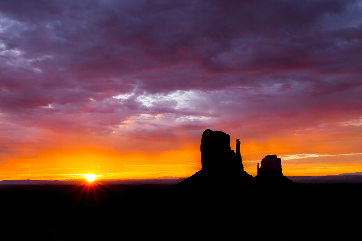 zonsopkomst-monument-valley