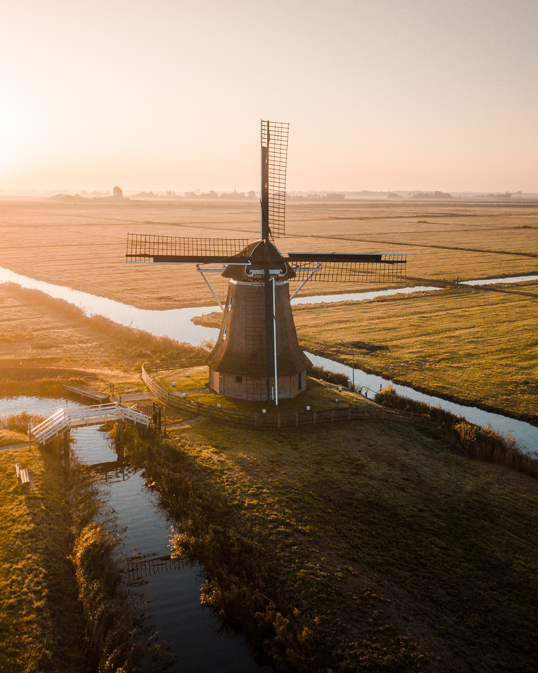zonsopkomst-in-friesland