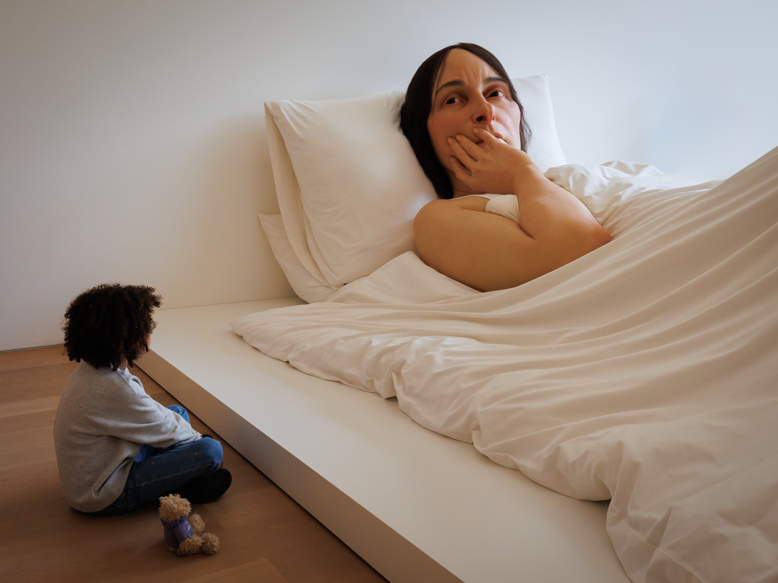 hyperrealisme-van-ron-mueck-in-wassenaar