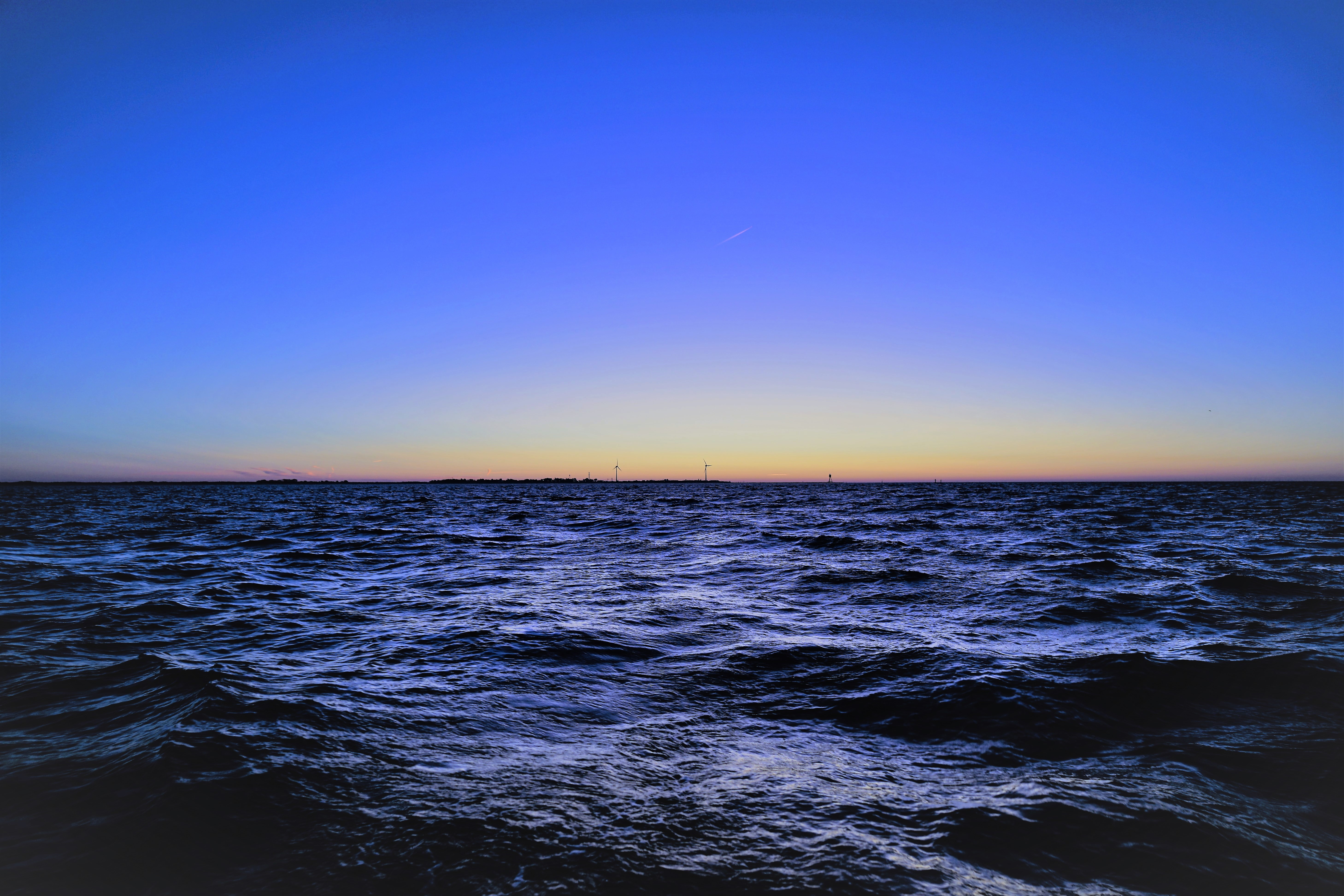 kalm-zeetje-vroeg-in-de-morgen