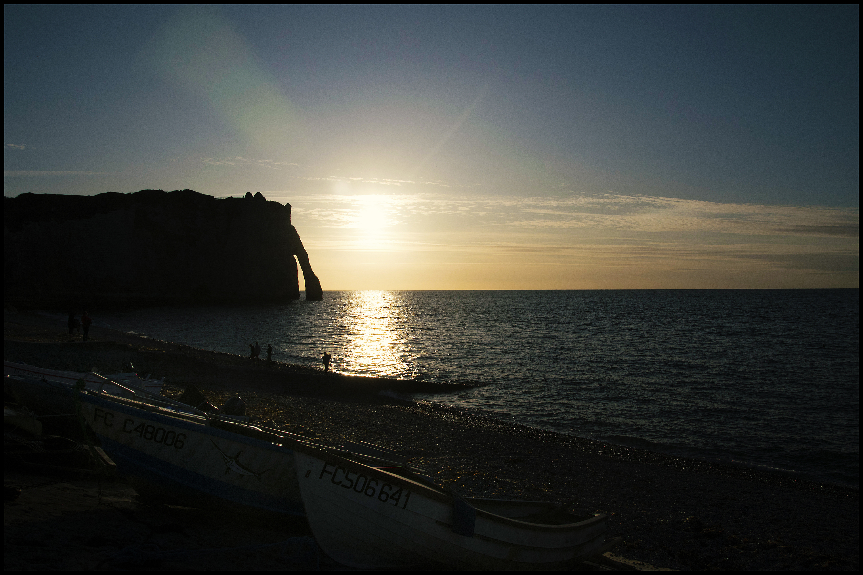 etr%C3%A9tat-by-sunset