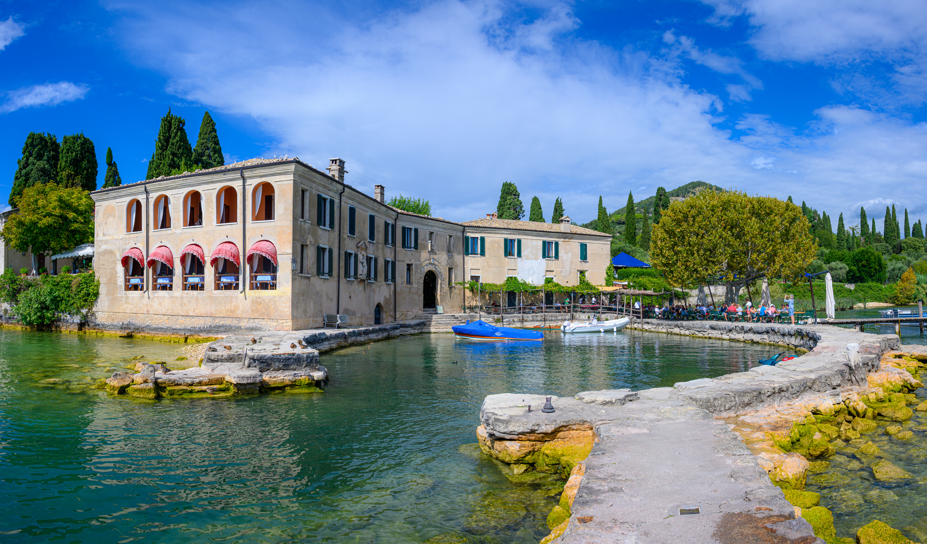 punto-san-vigilio-garda-lake-italy