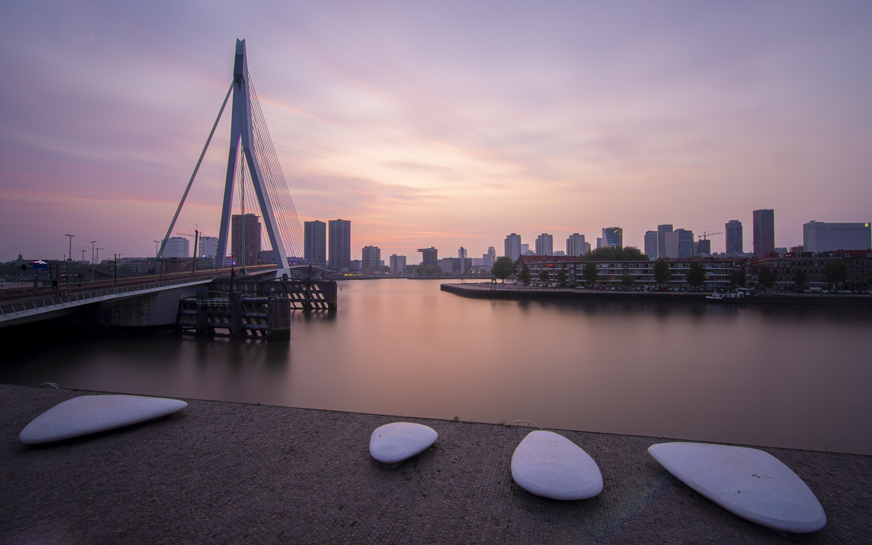 erasmus-brug-bij-zonsondergang