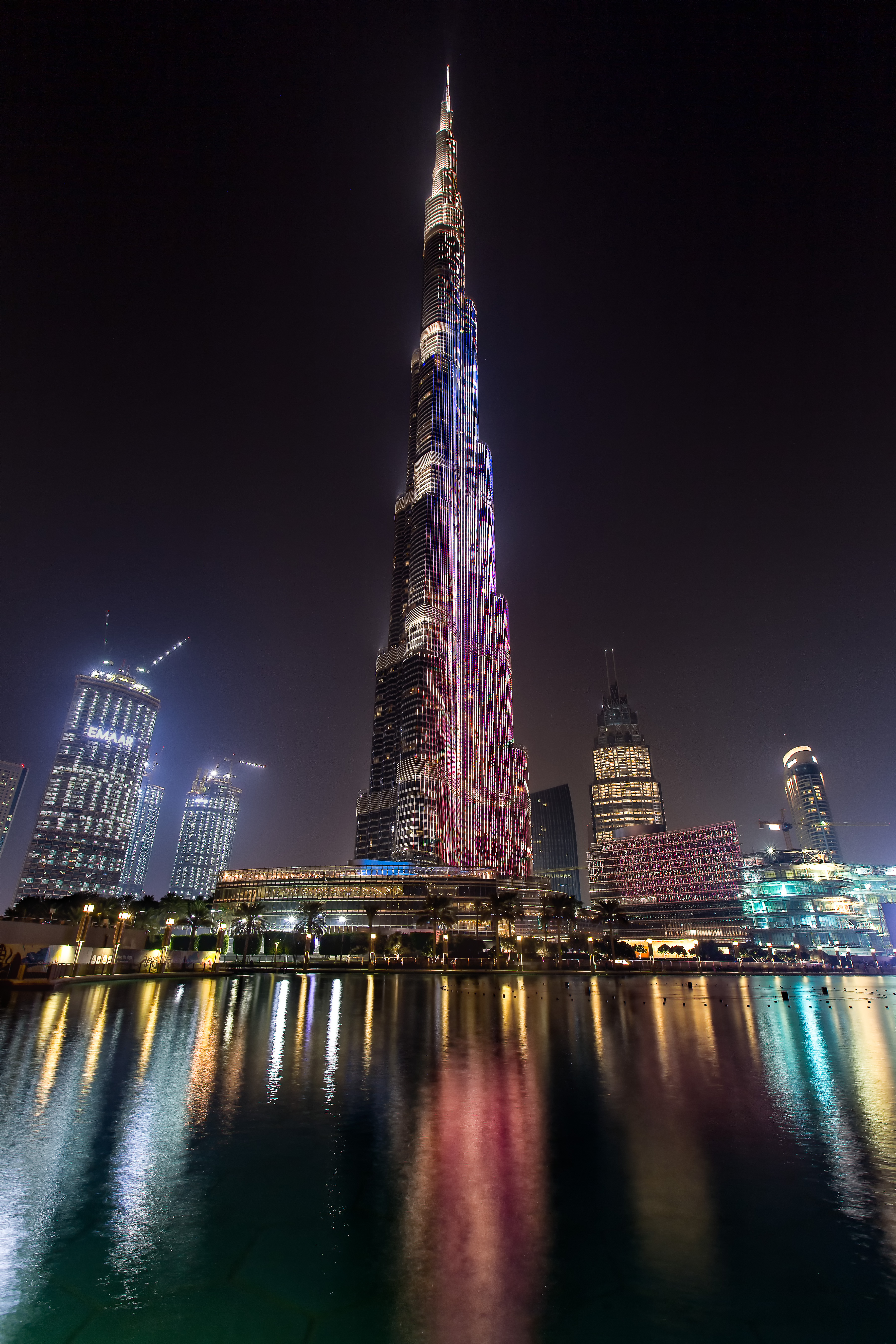 burj-khalifa-by-night