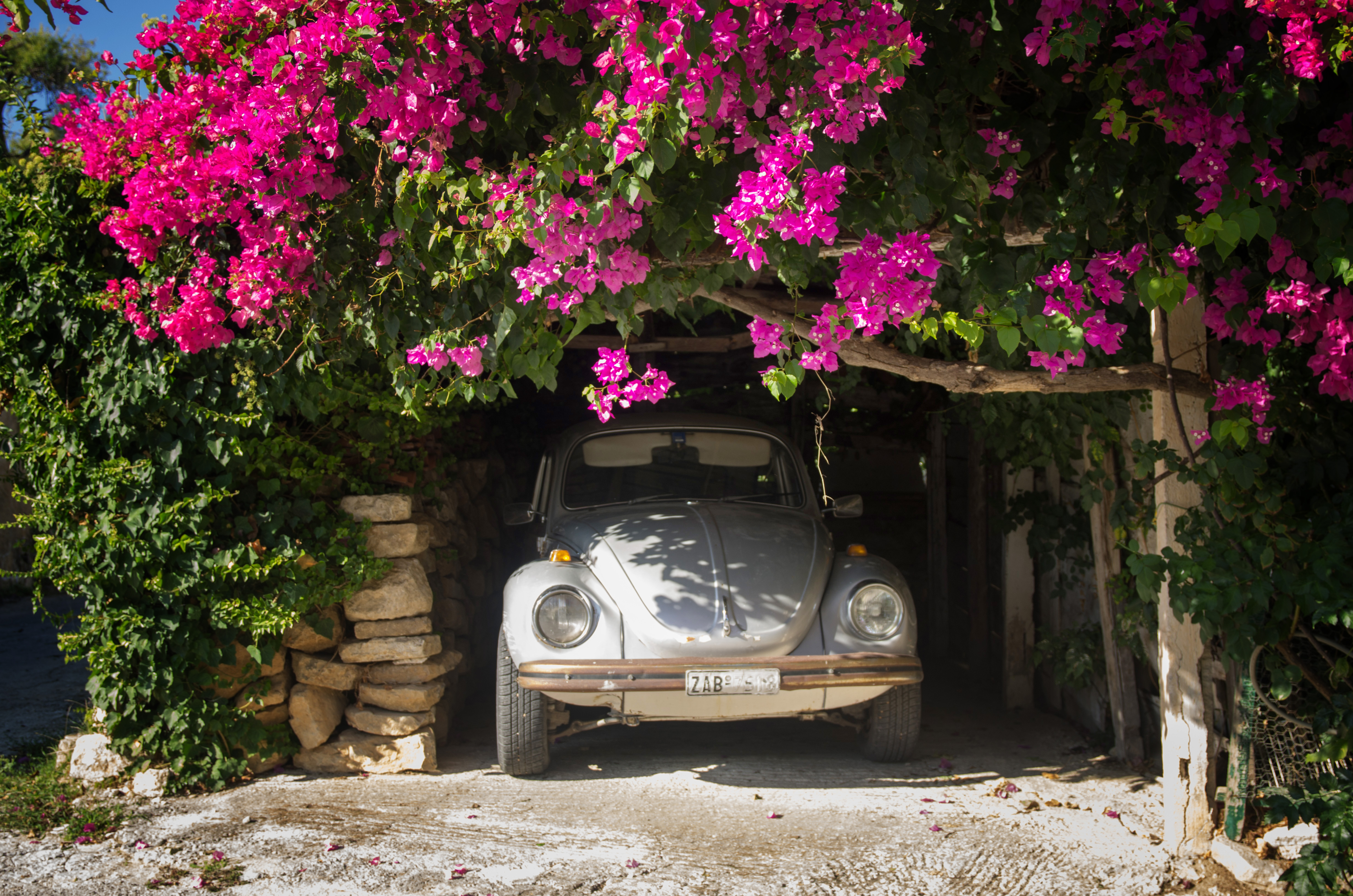 vw-kever-in-griekse-garage