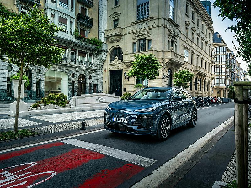 tomtom-en-cariad-introduceren-nieuwe-generatie-navigatie-oplossing-voor-volkswagen-group