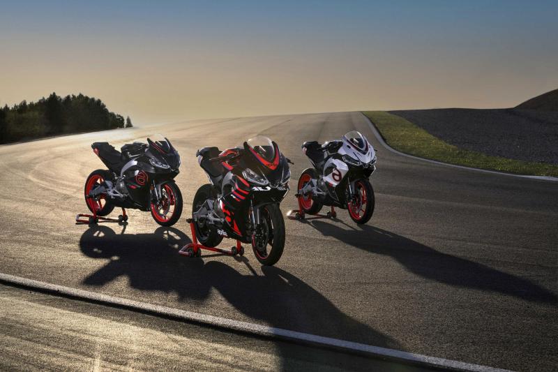 aprilia-brengt-racebeleving-naar-tt-assen-signeersessies-met-bekende-aprilia-riders-aprilia-motoren