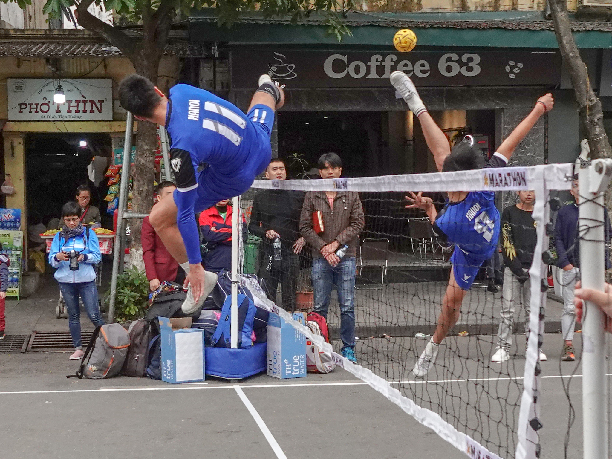 footvolley-in-hanoi