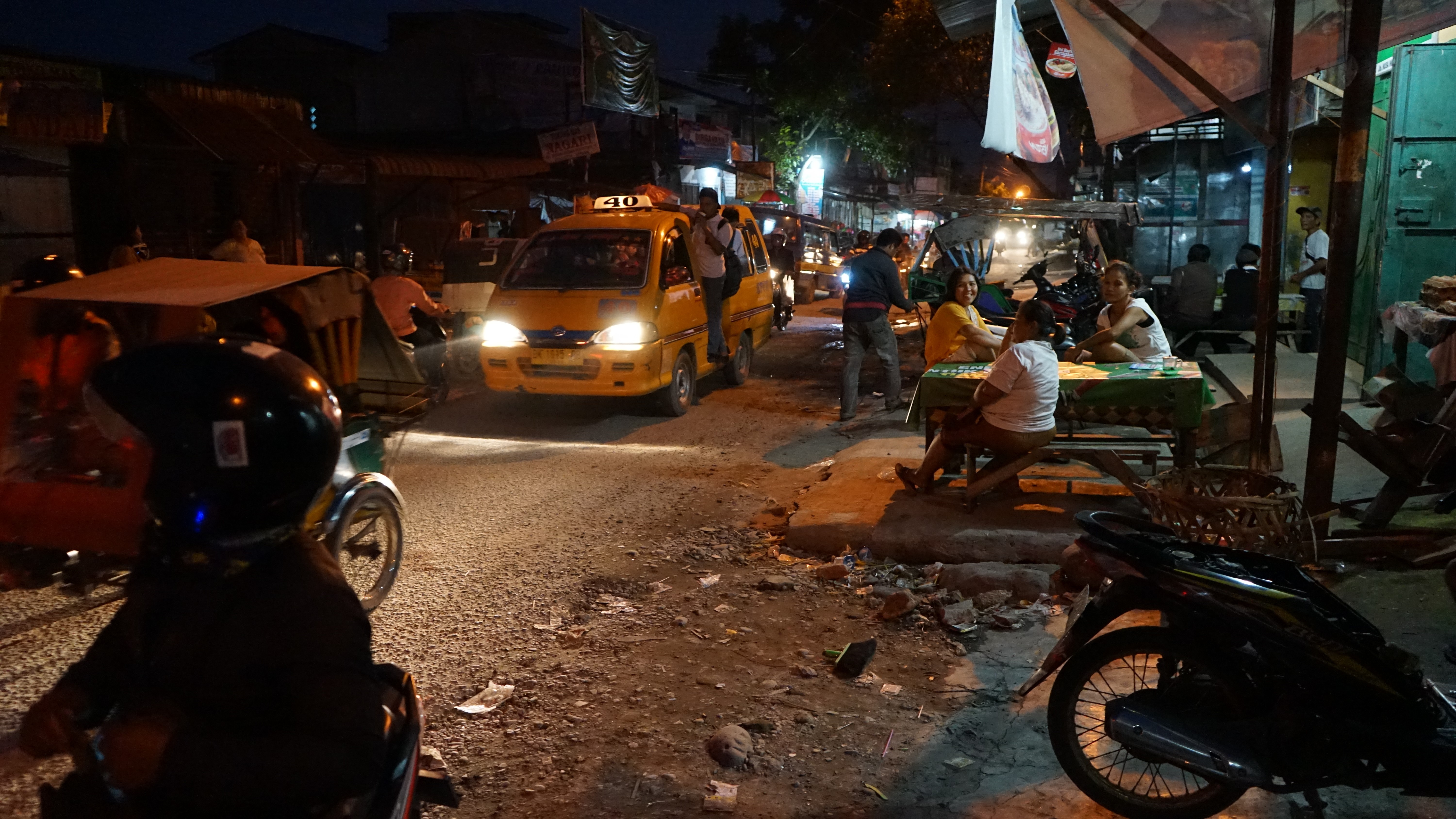 avond-in-medan-sumatra-indonesia