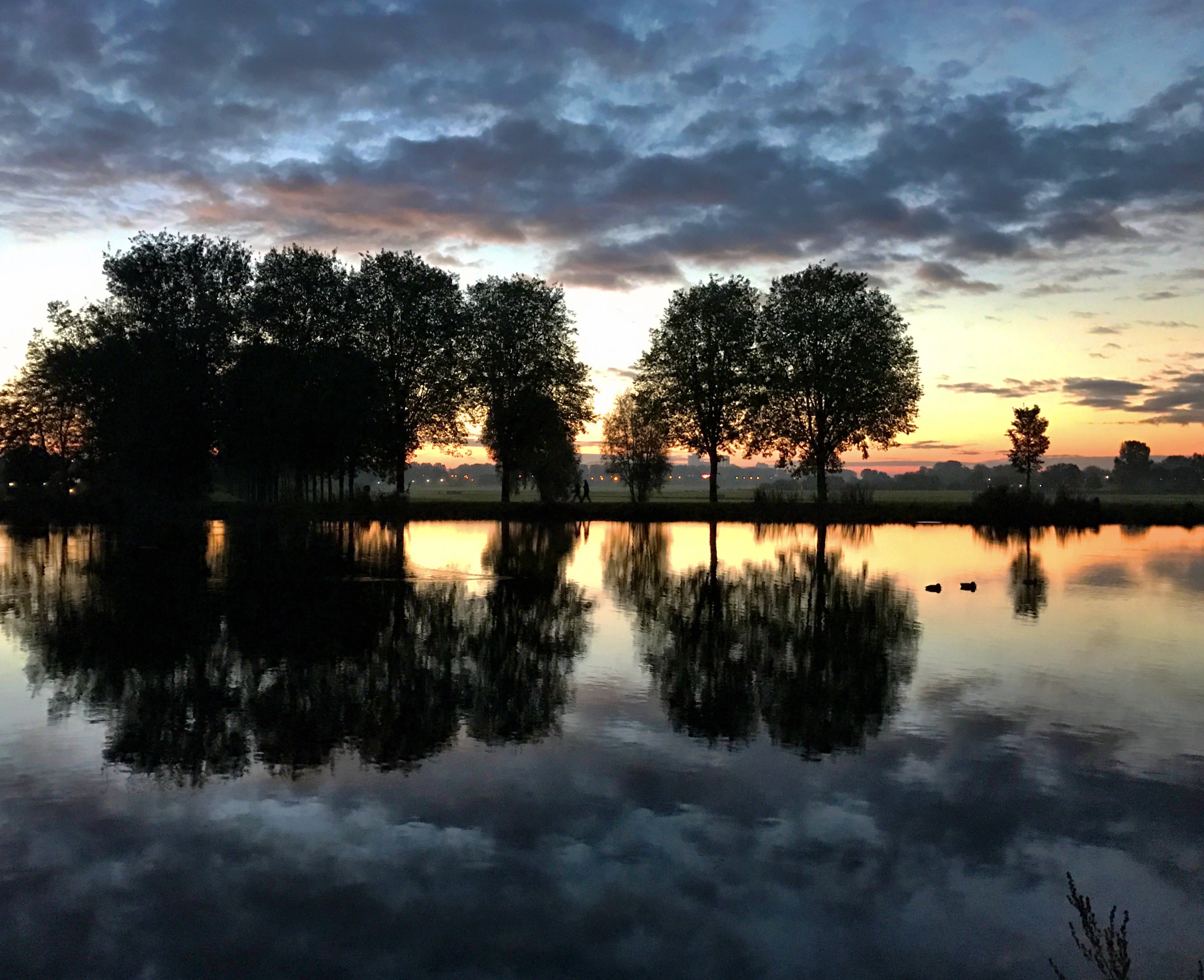 zonsopkomst-aan-de-amstel