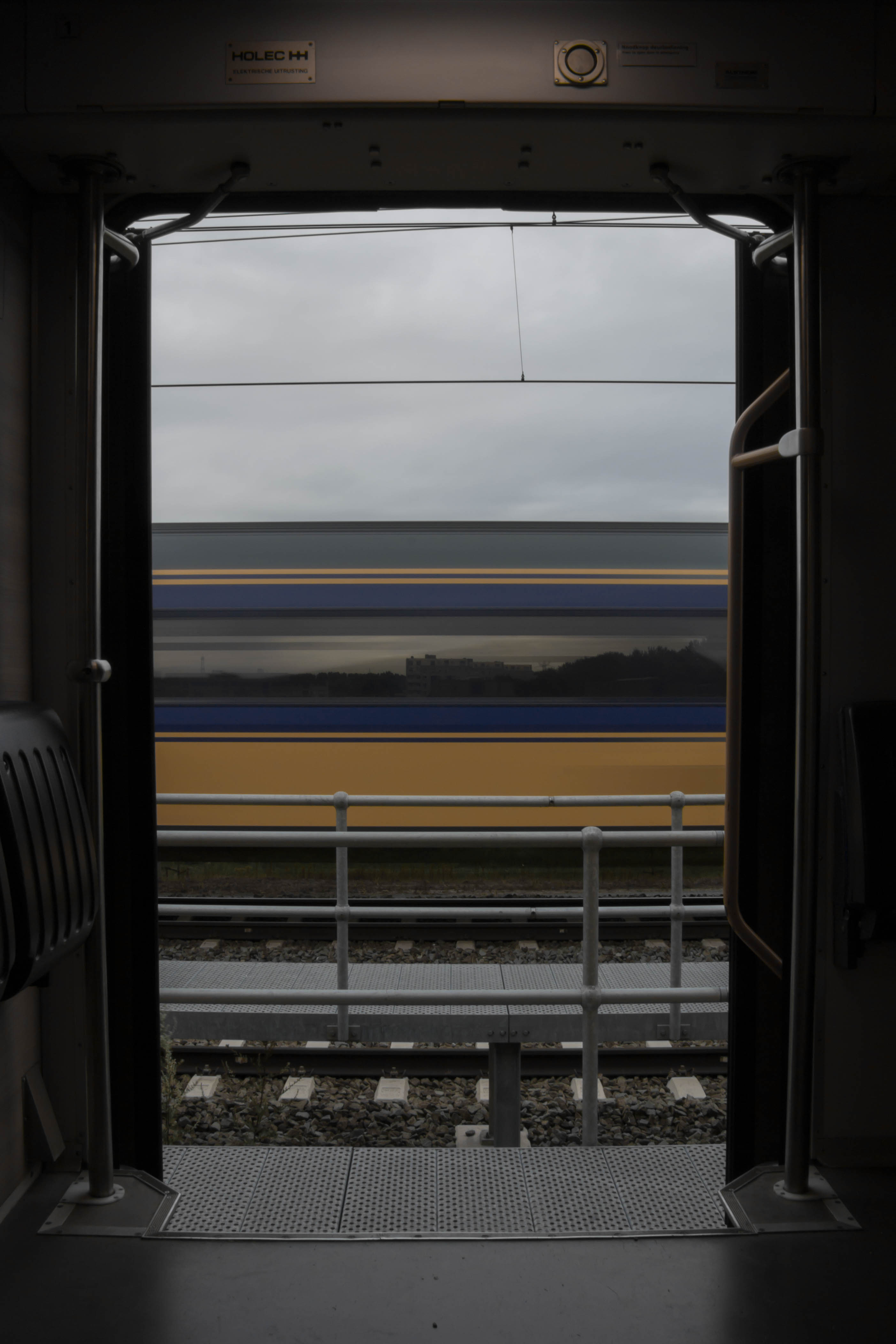 de-trein-gaat-voorbij