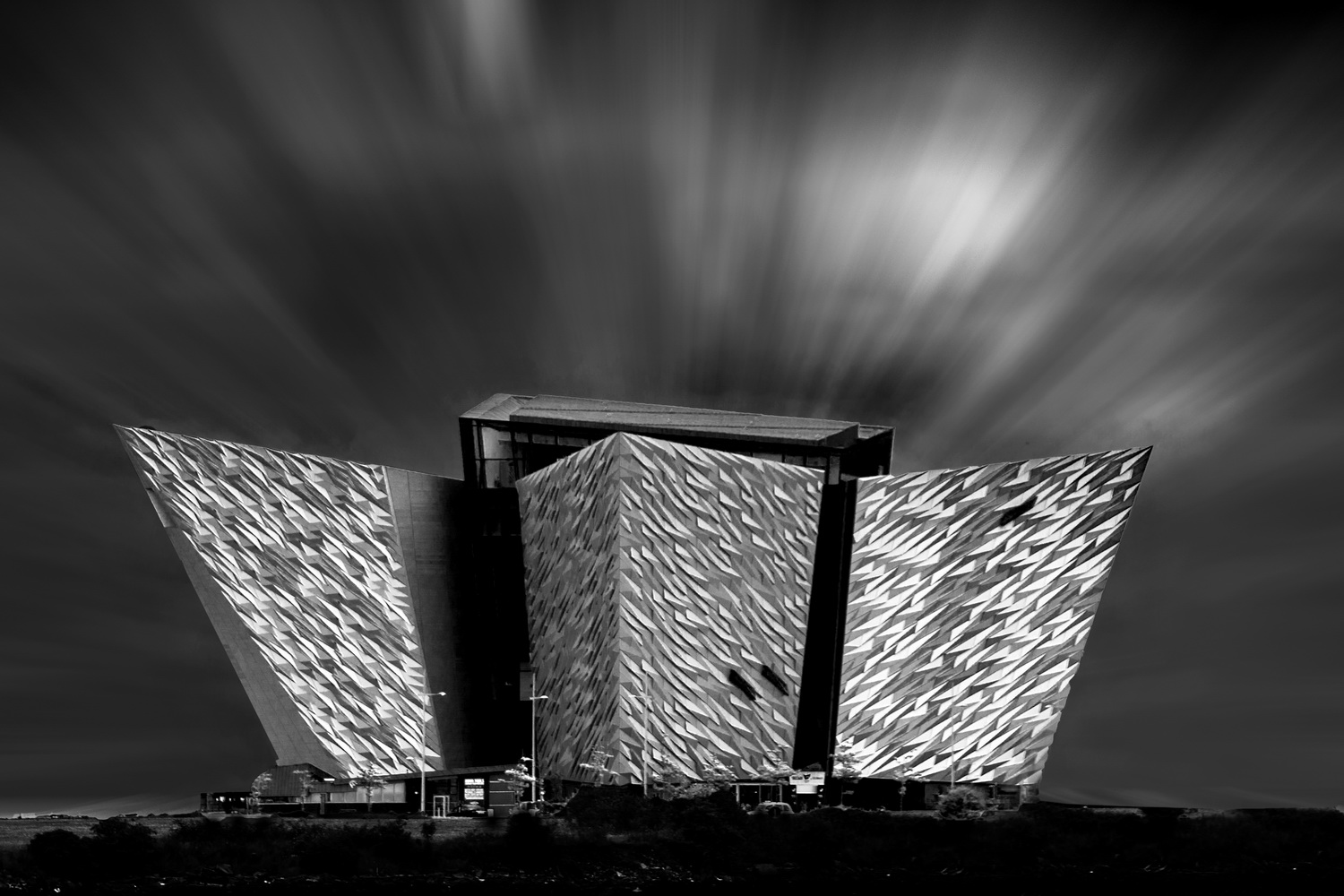 titanic-expo-building