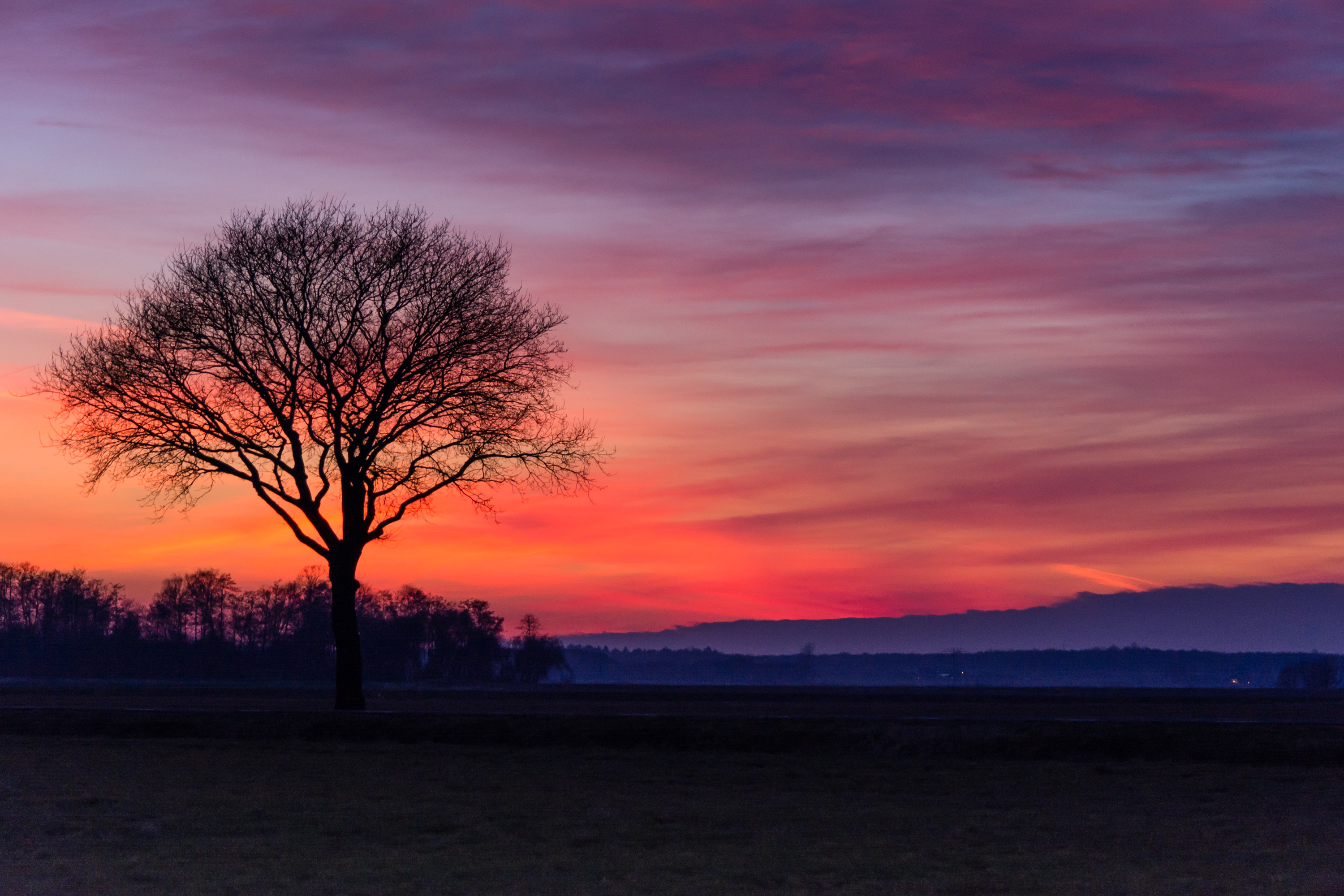 avondrood-boven-het-drents-landschap
